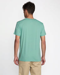 Balance Skratch Short Sleeve Tee - Bottle Green | RVCA online