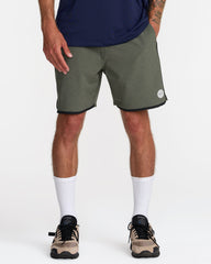 Yogger Hybrid 17" Short - Fatigue | RVCA outlet