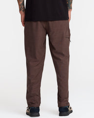 Yogger Ascend Hybrid Pant - Mocha | RVCA US