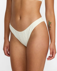 Sweetness Bikini Bottom - Vanilla Latte | RVCA US