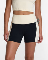 VA Essential Pocket Short II - Vintage Khaki | RVCA for sale