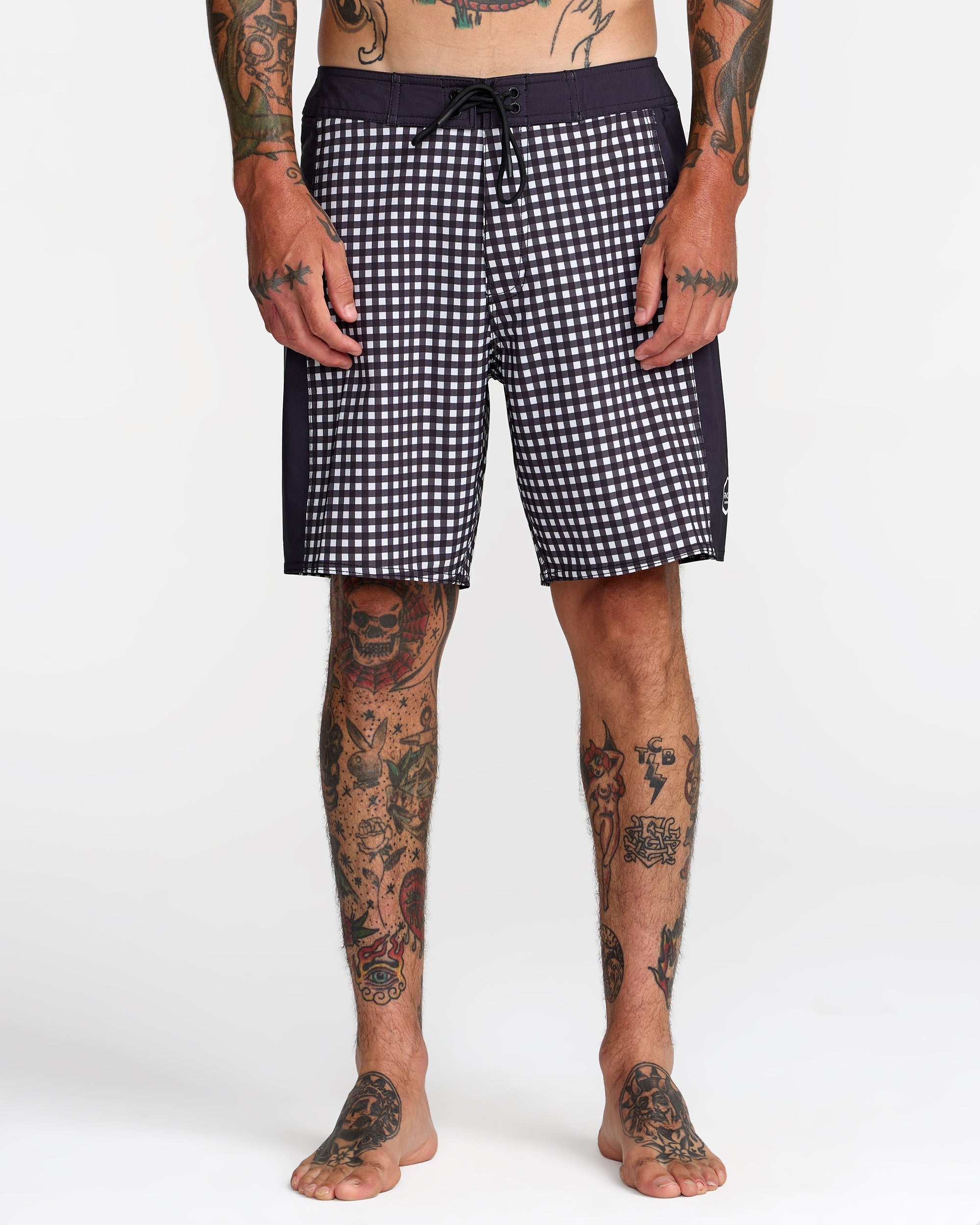 Hawaii Apex 2 Boardshort 18" - Black White | RVCA online