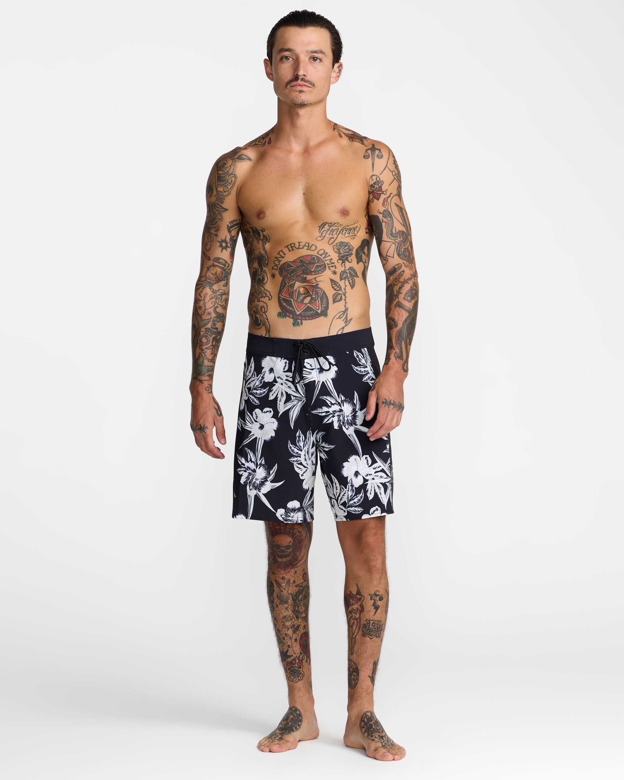 Apex 2 Trunks - Black Floral | RVCA US