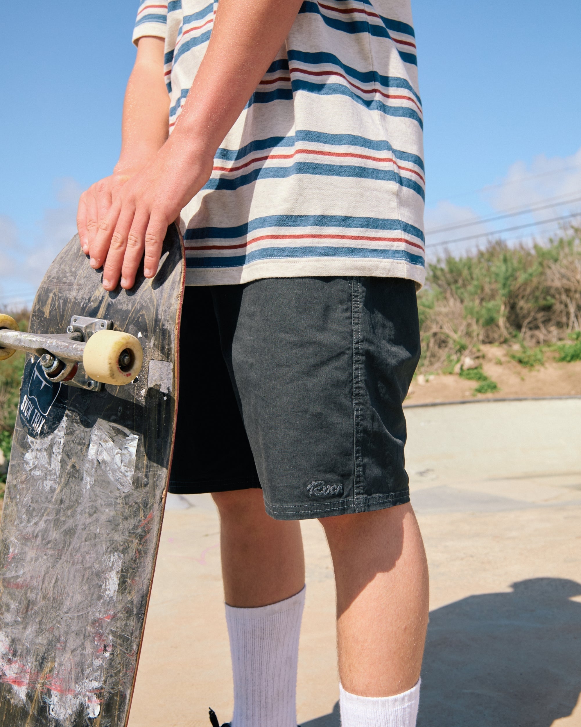 Weekend Elastic 2 Short 19" - Pirate Black | RVCA sale