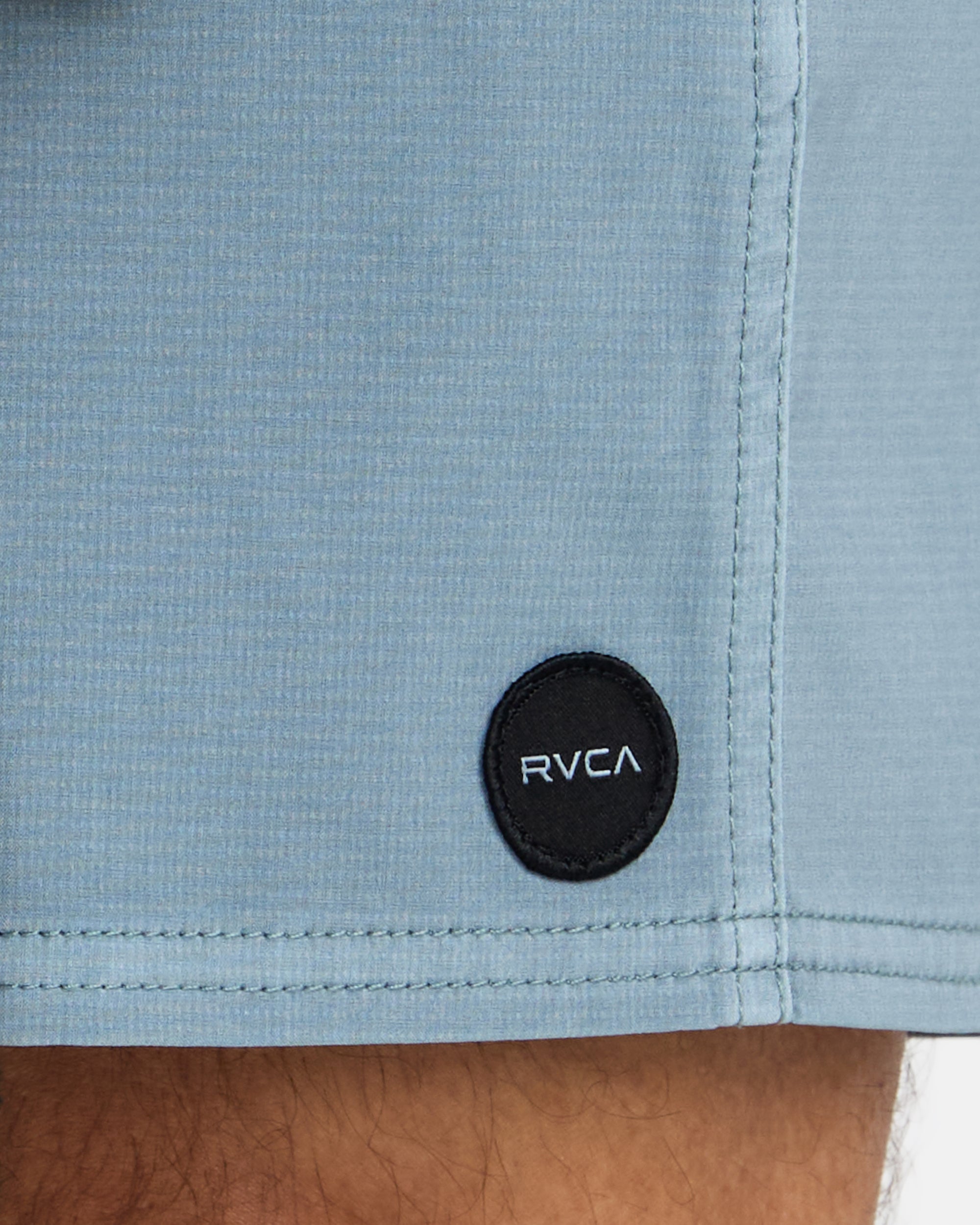VA Pigment Elastic 16" Shorts - Lead | RVCA online