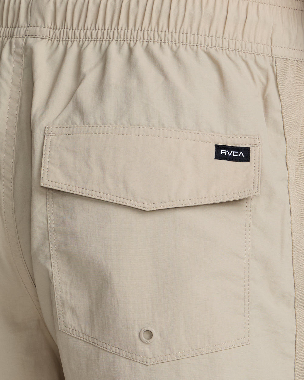 Crest Elastic 17" Shorts - Covert Green | RVCA US