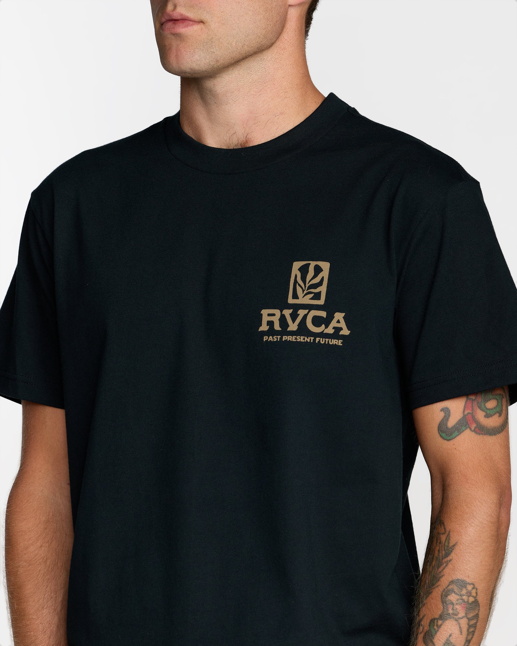 Palmgrove Tee - Black | RVCA sale