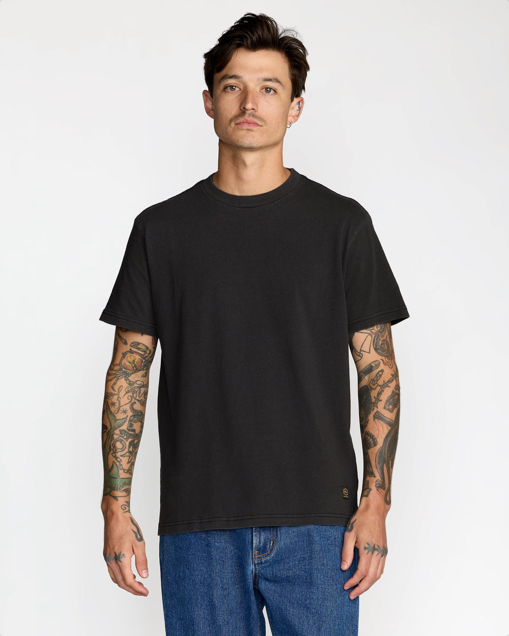 Midweight Label Short Sleeve Tee - Black | RVCA US