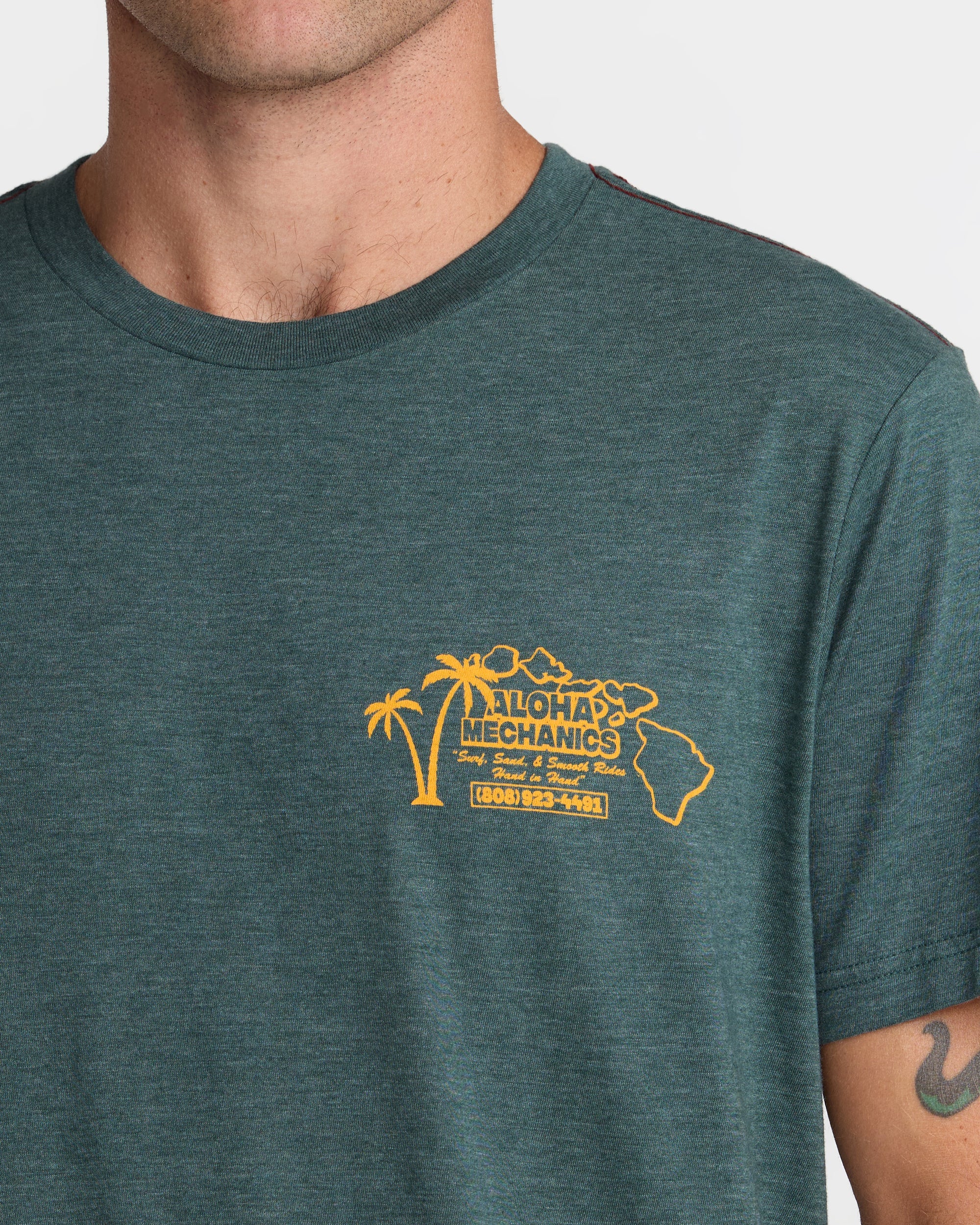 Aloha Mechanics Short Sleeve Tee - Balsam Green | RVCA online
