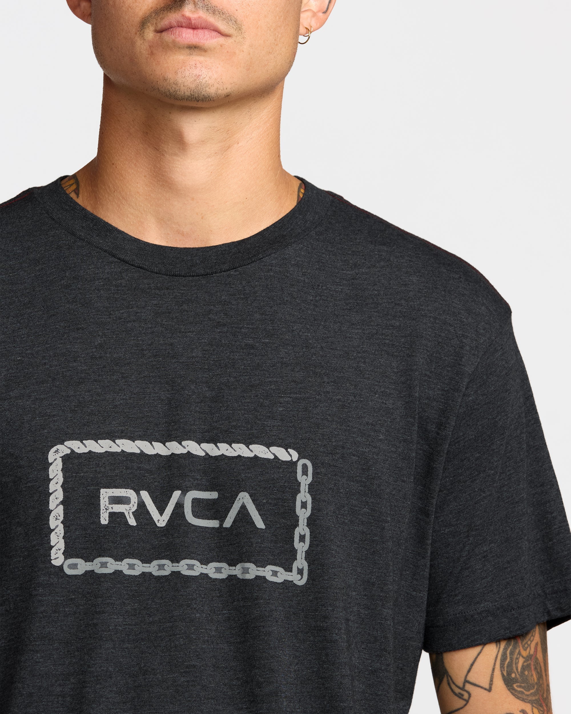 Bonded Short Sleeve Tee - Black | RVCA online