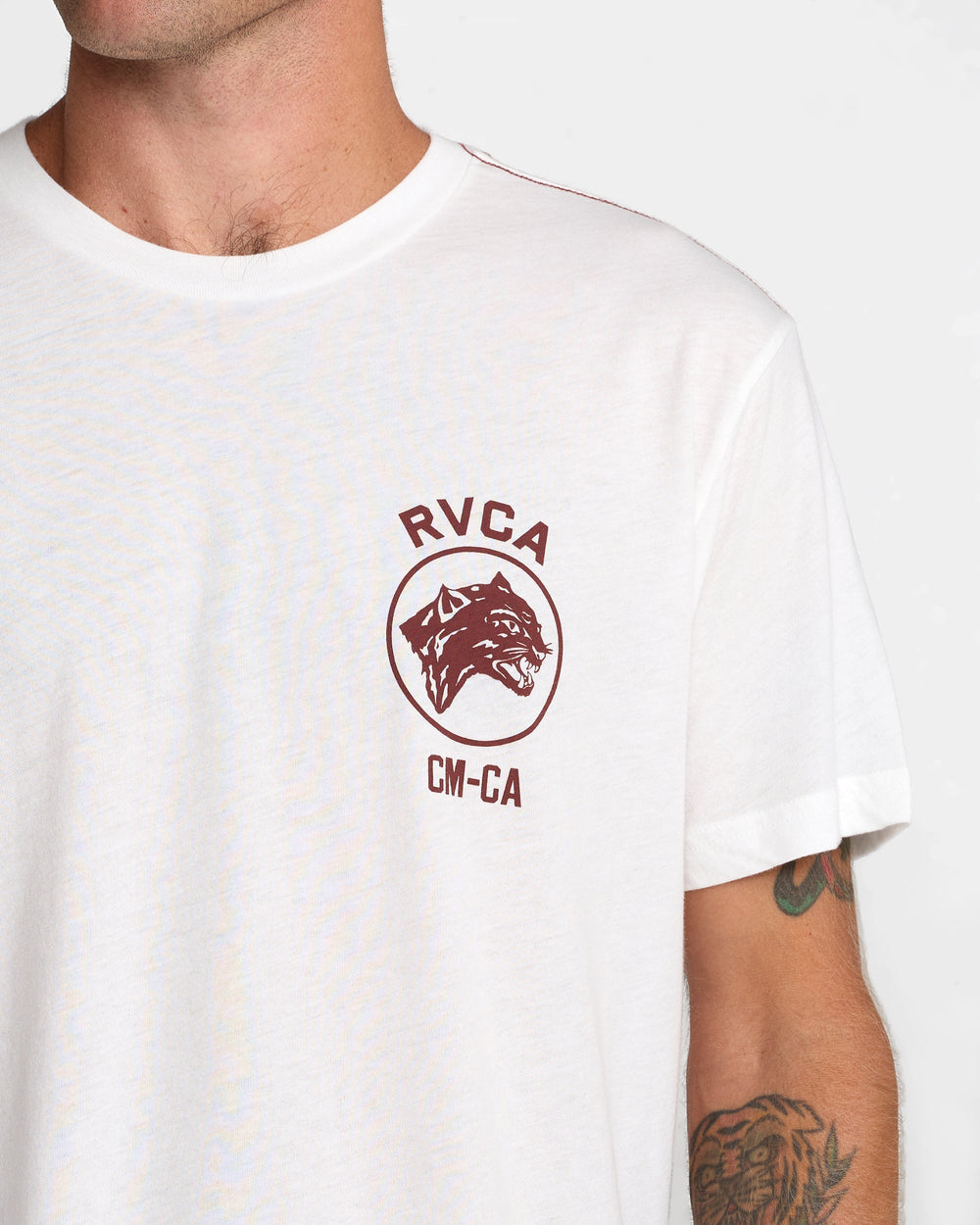 Sky Cat Short Sleeve Tee - Antique White | RVCA outlet