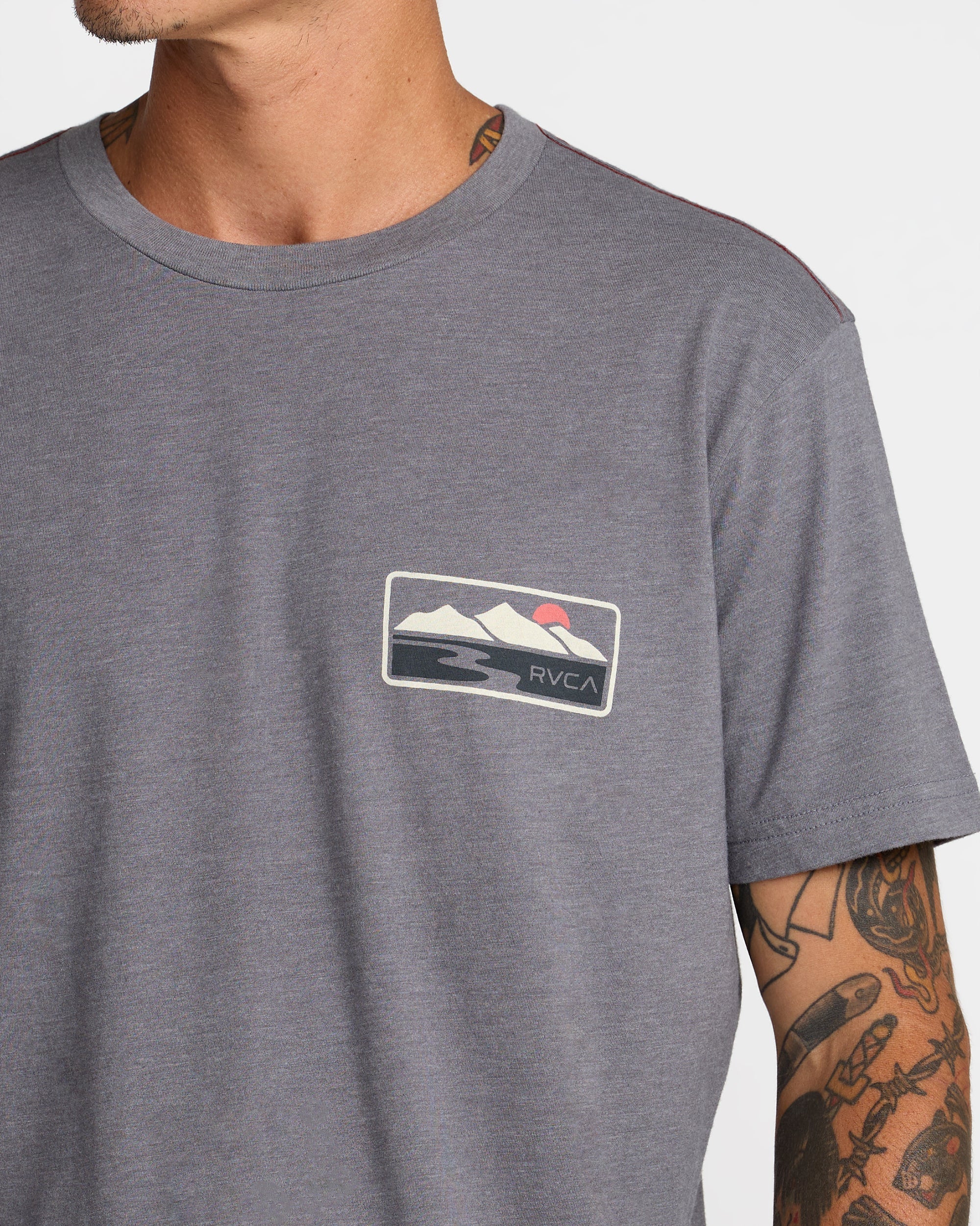 Peak Cove Short Sleeve Tee - Smoke | RVCA US