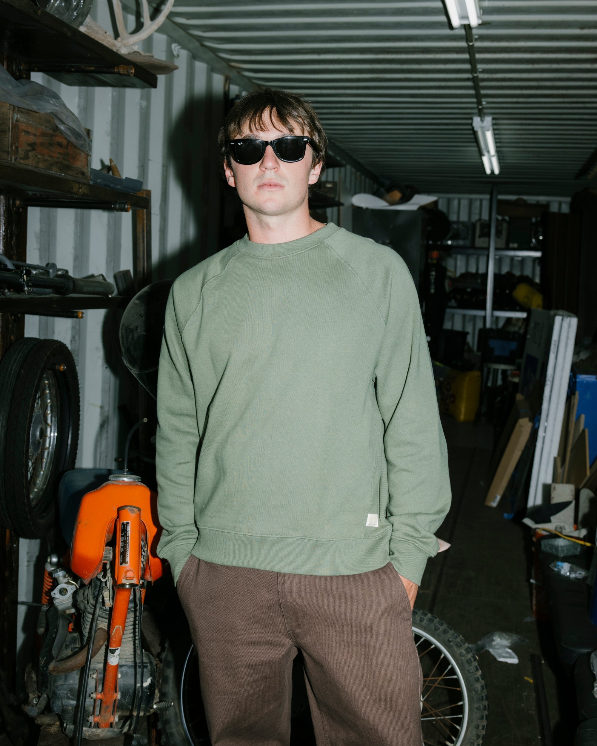 Dayshift Crew 2 - Olive | RVCA online