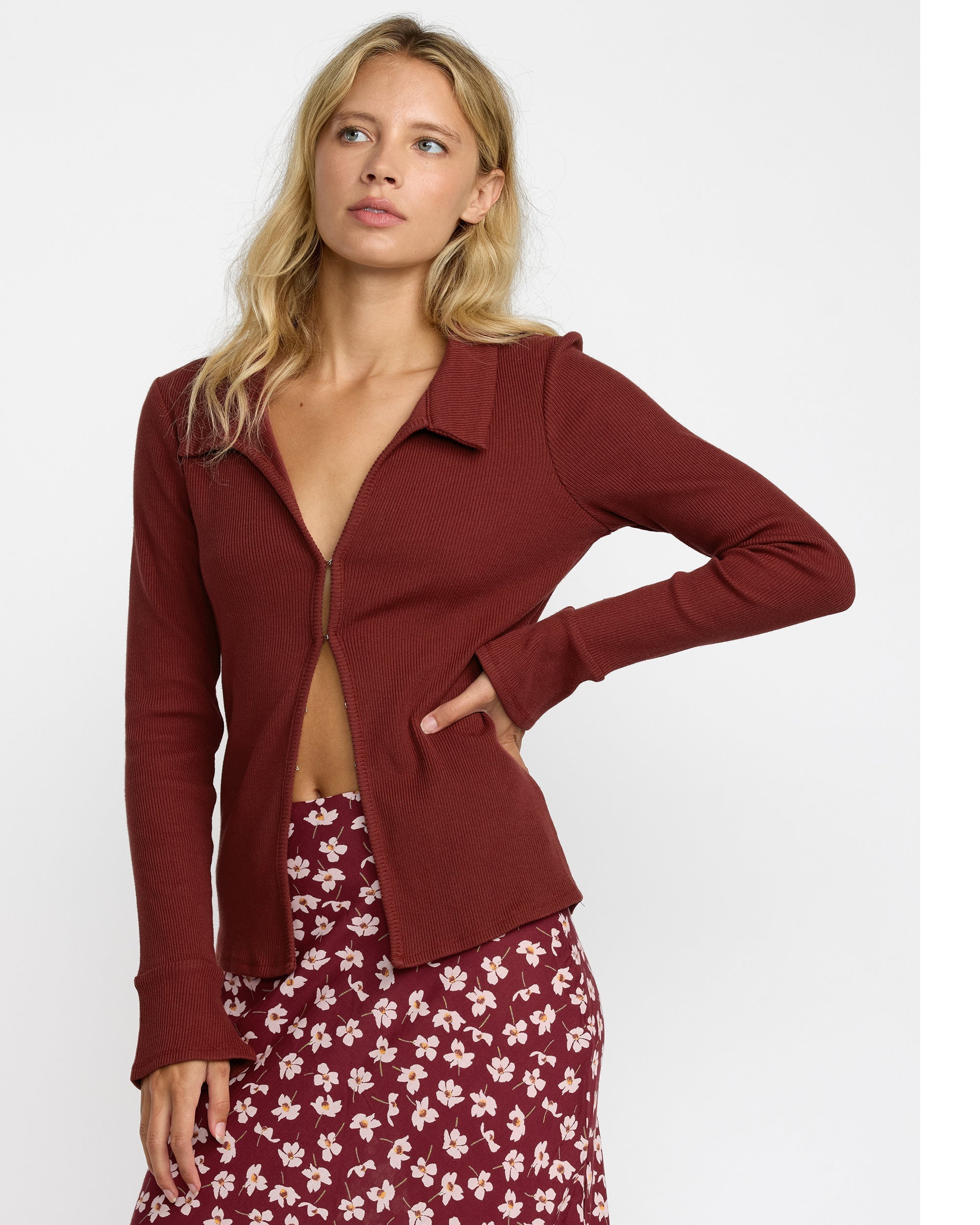 Devine Knit - Cranberry | RVCA outlet
