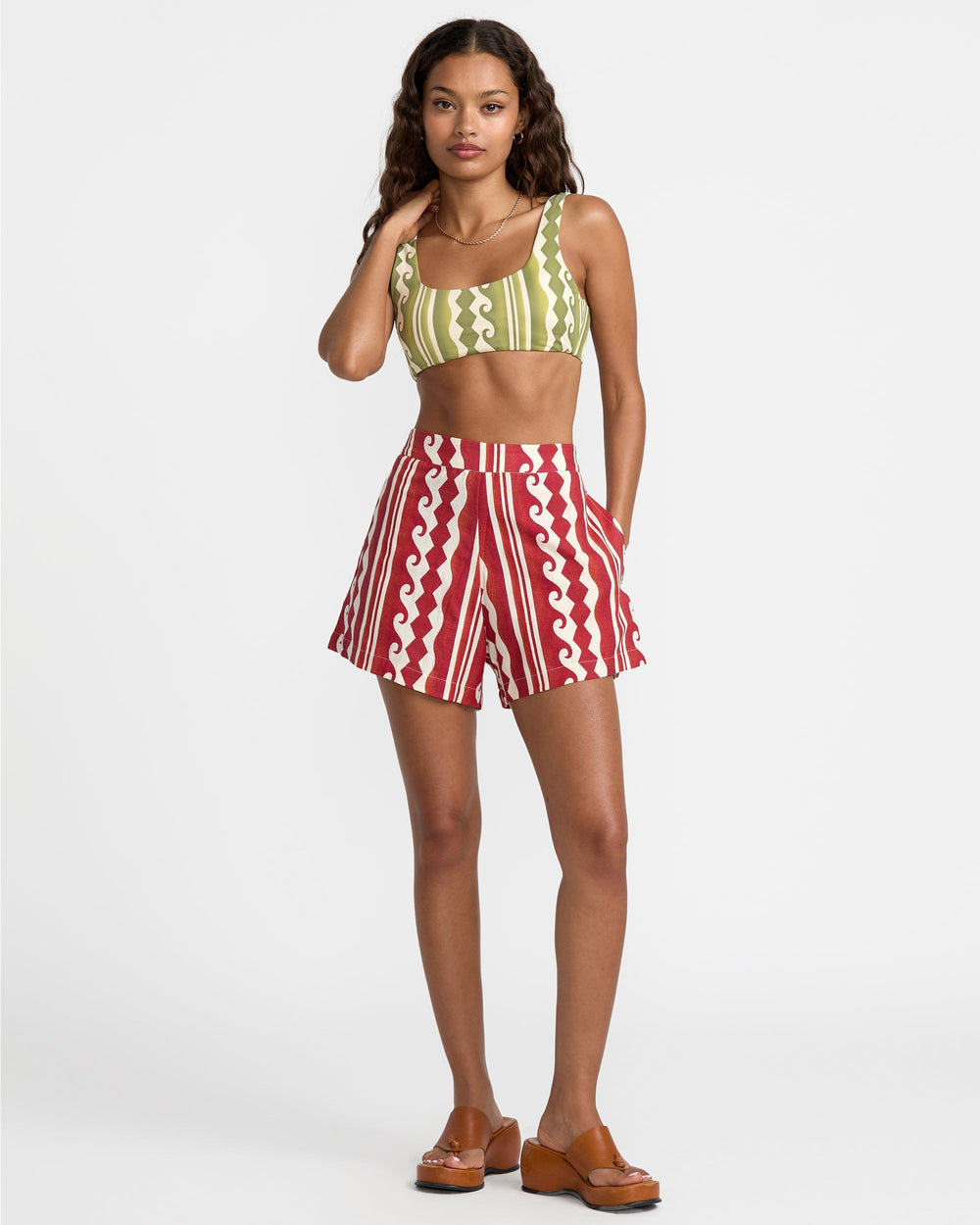 Casey Short - Pepper Red Print | RVCA online