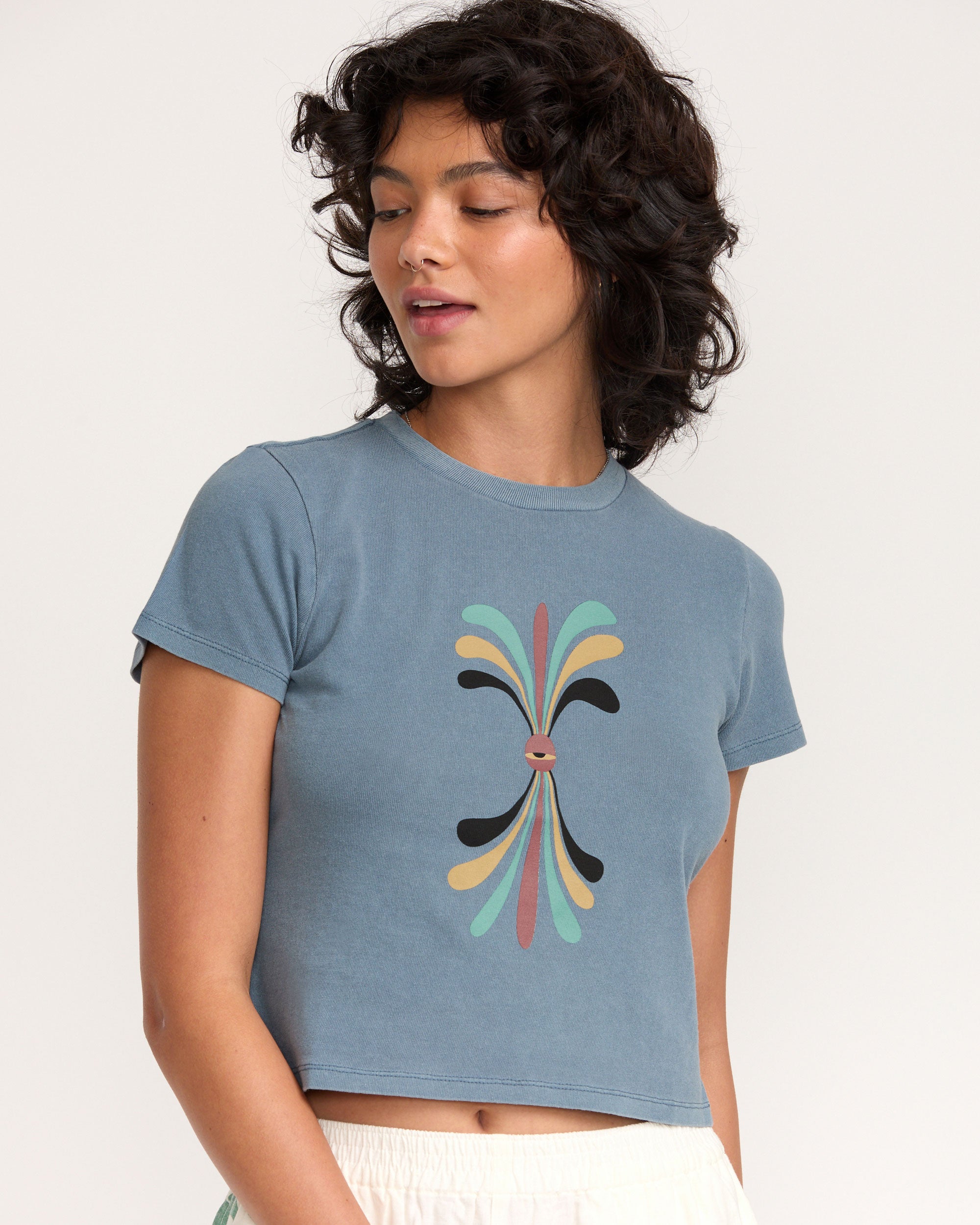 Lauryn Alvarez 411 Tee - Vintage Navy | RVCA US