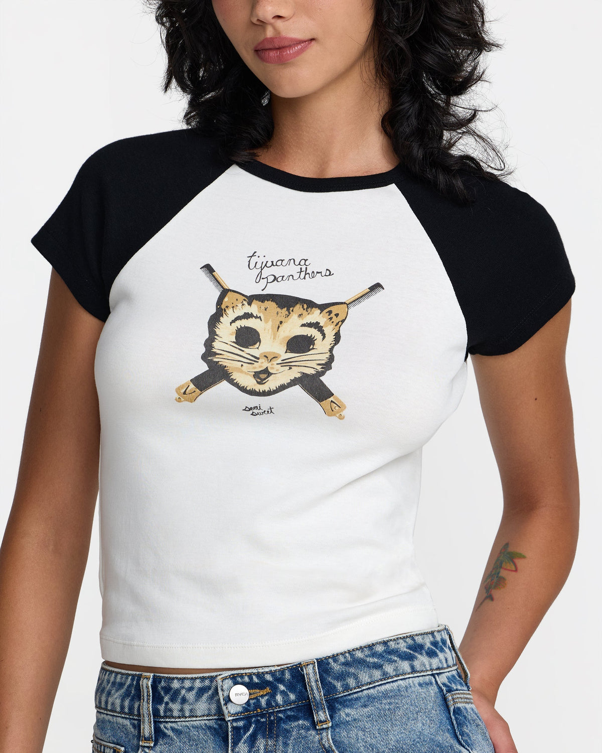 Tijuana Panthers Raglan - Natural | RVCA US