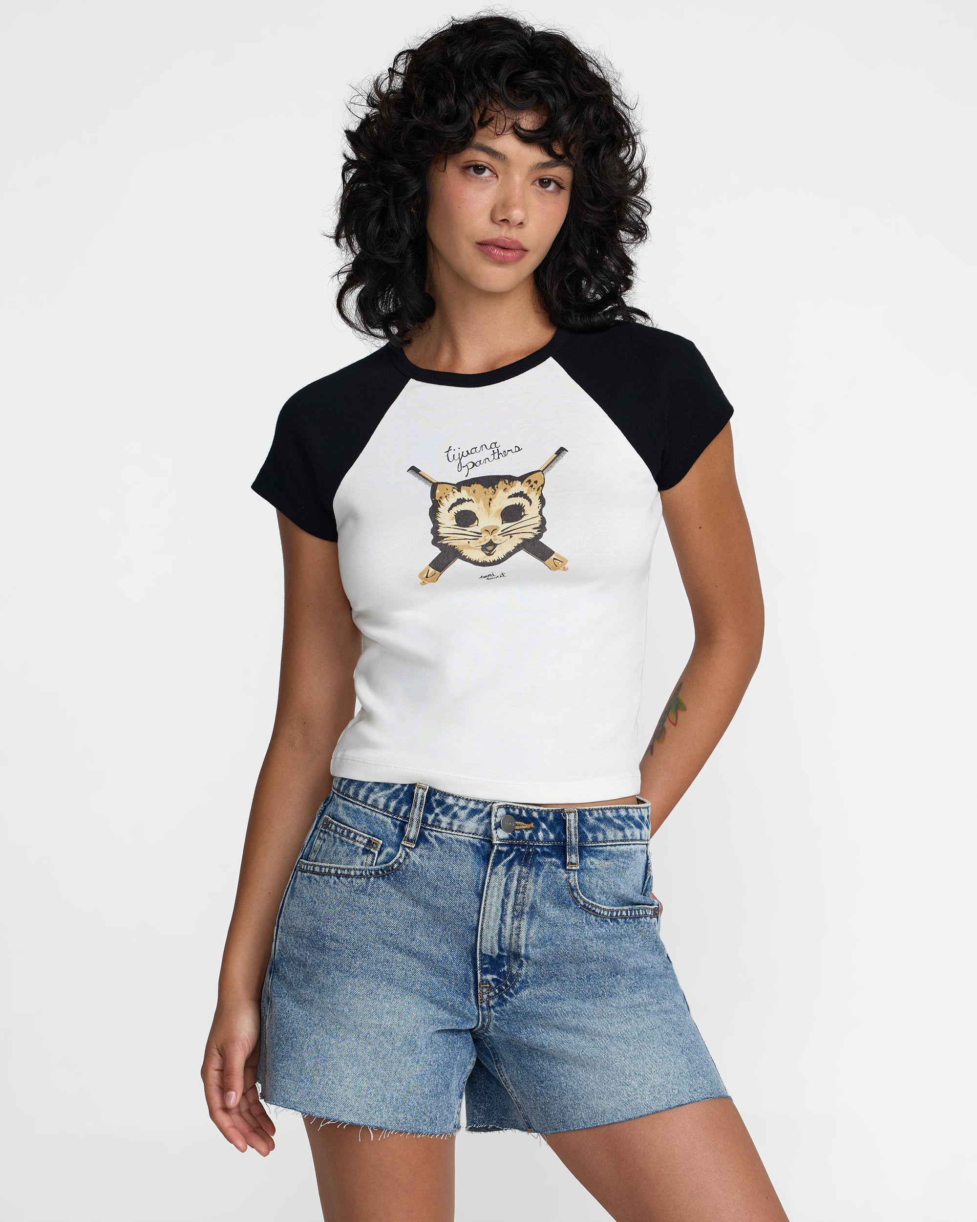 Tijuana Panthers Raglan - Natural | RVCA US