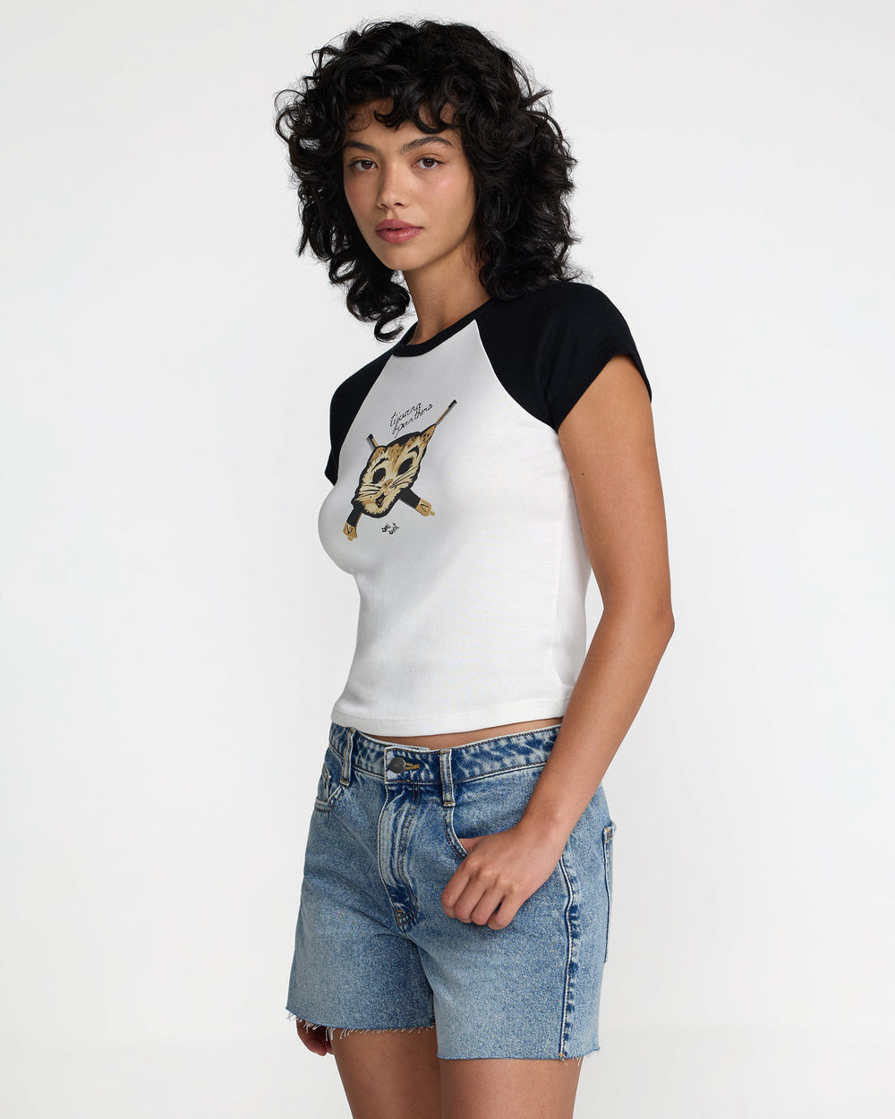 Tijuana Panthers Raglan - Natural | RVCA US