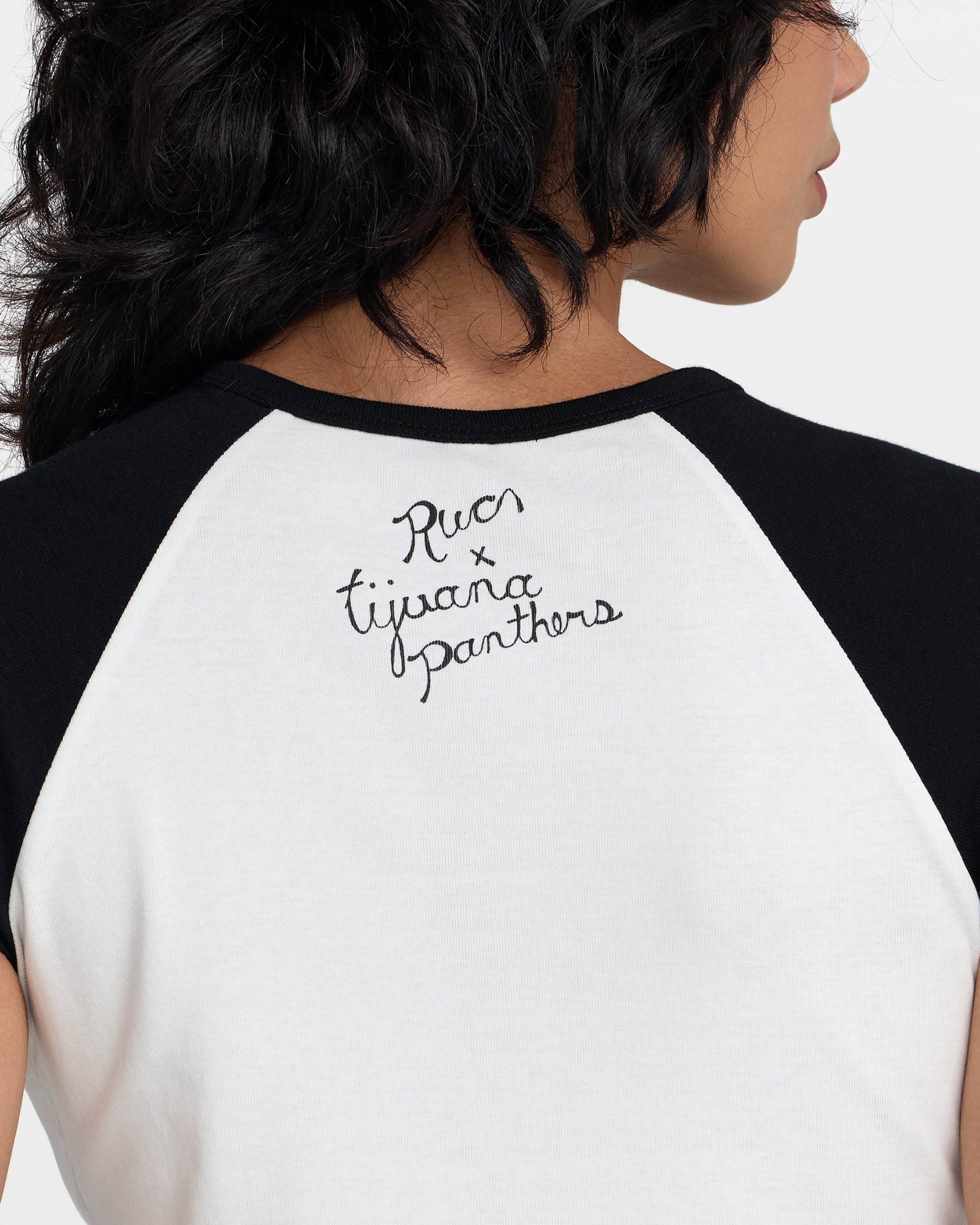 Tijuana Panthers Raglan - Natural | RVCA US