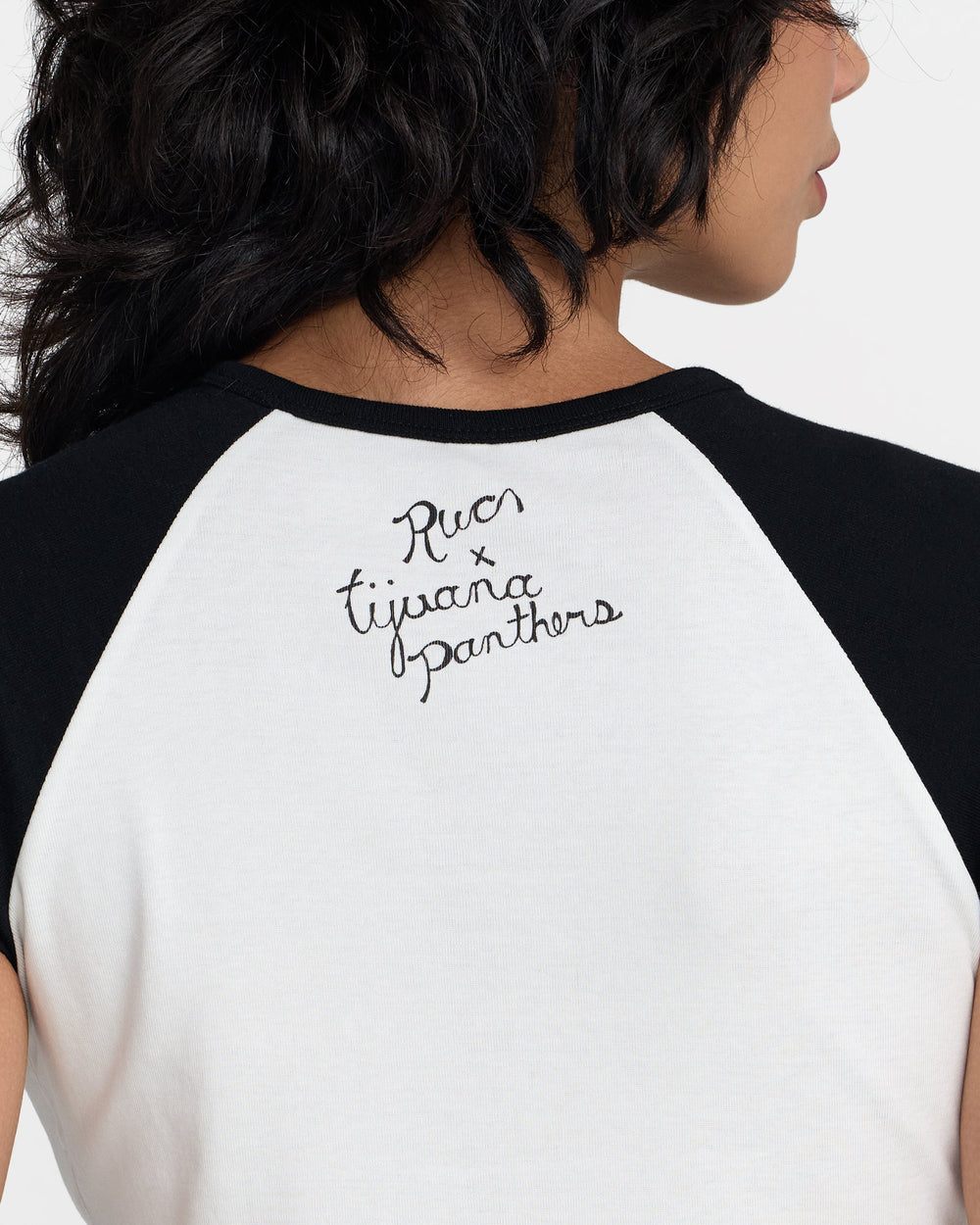 Tijuana Panthers Raglan - Natural | RVCA US