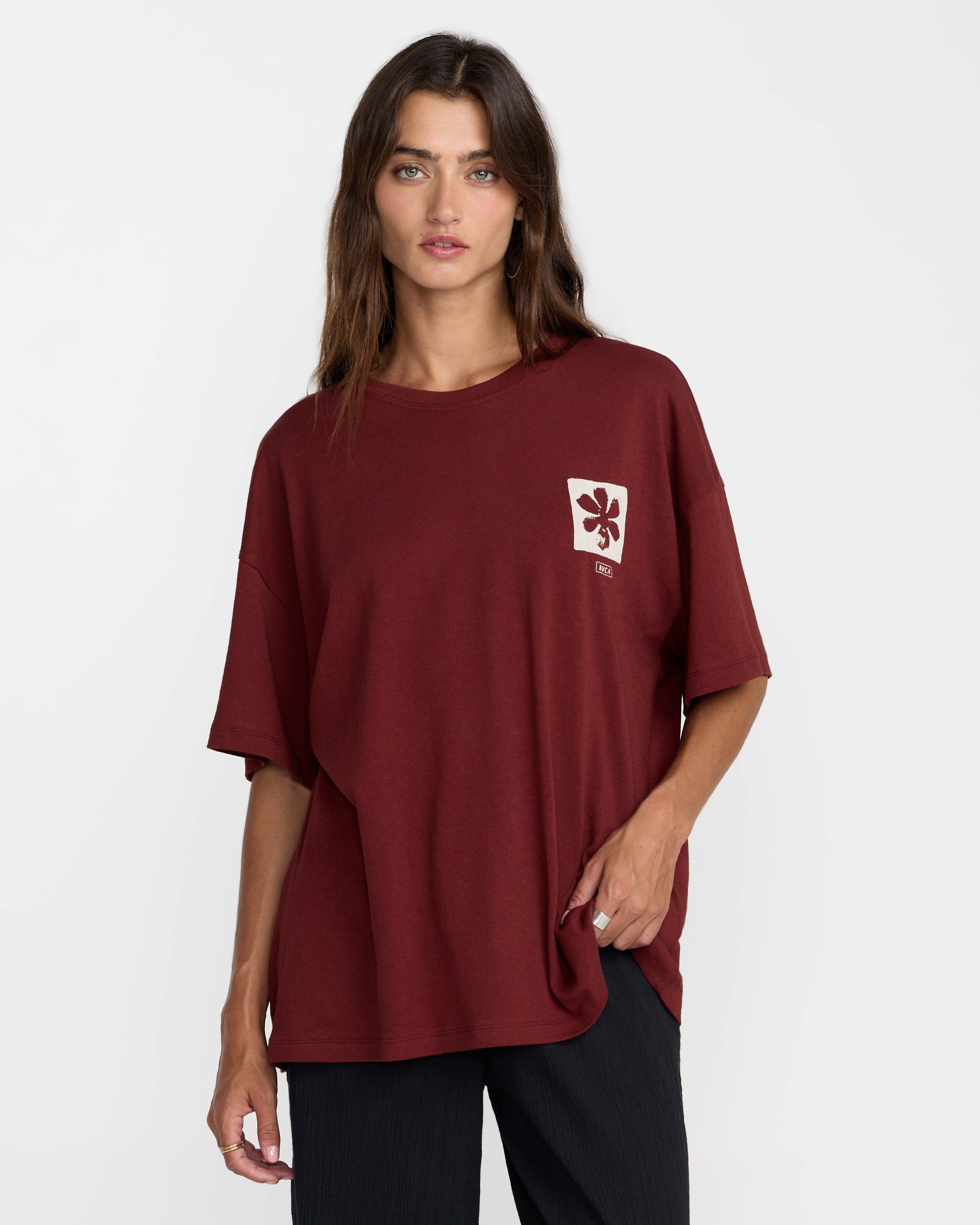 Open Minds Boyfriend Tee - Madder Brown | RVCA near me