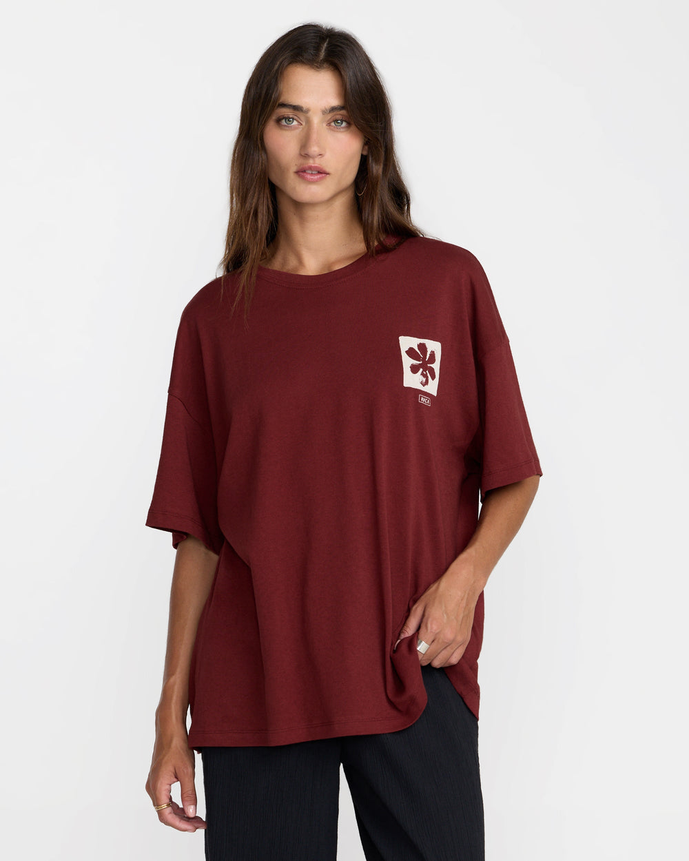 Open Minds Boyfriend Tee - Madder Brown | RVCA near me