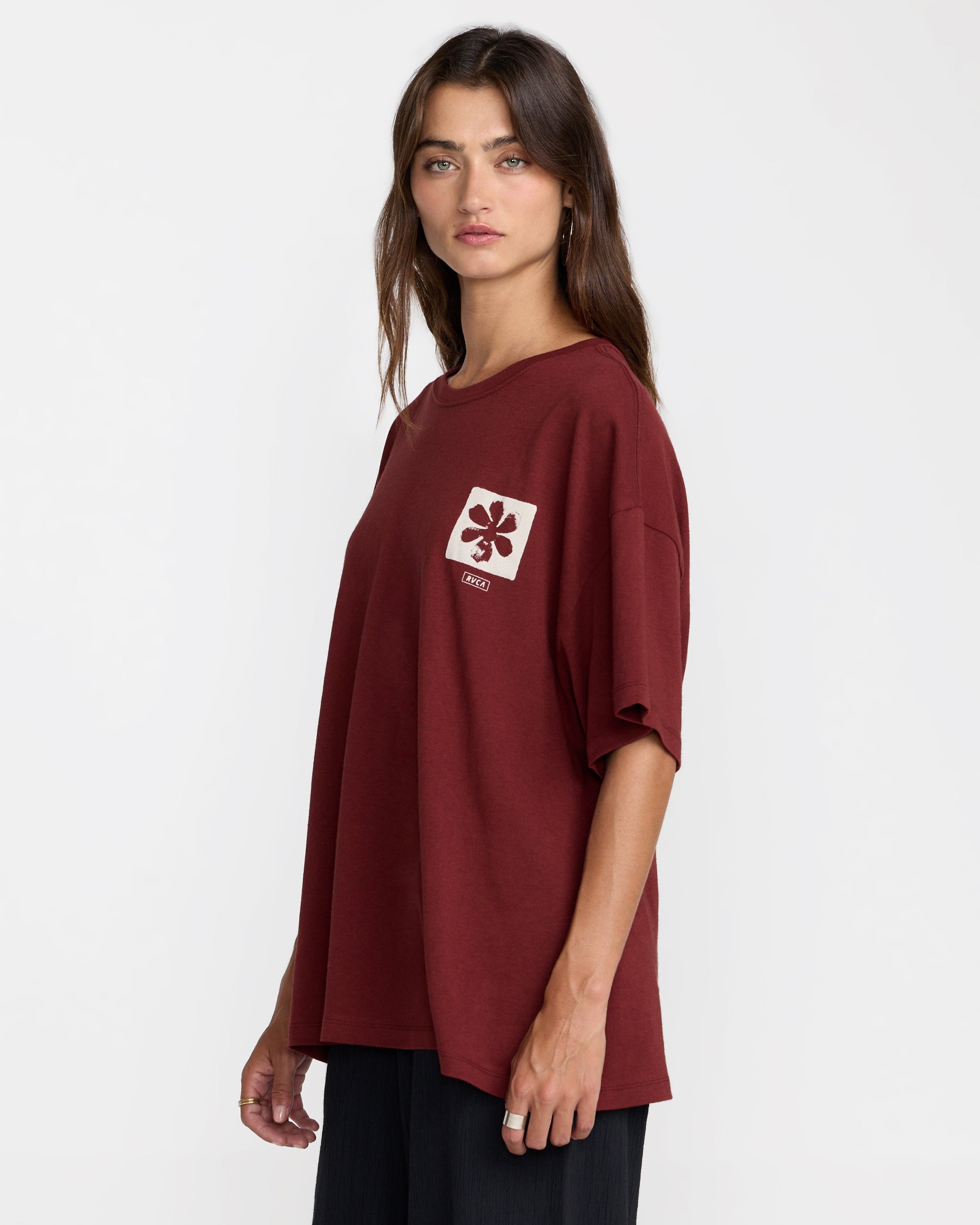 Open Minds Boyfriend Tee - Madder Brown | RVCA near me