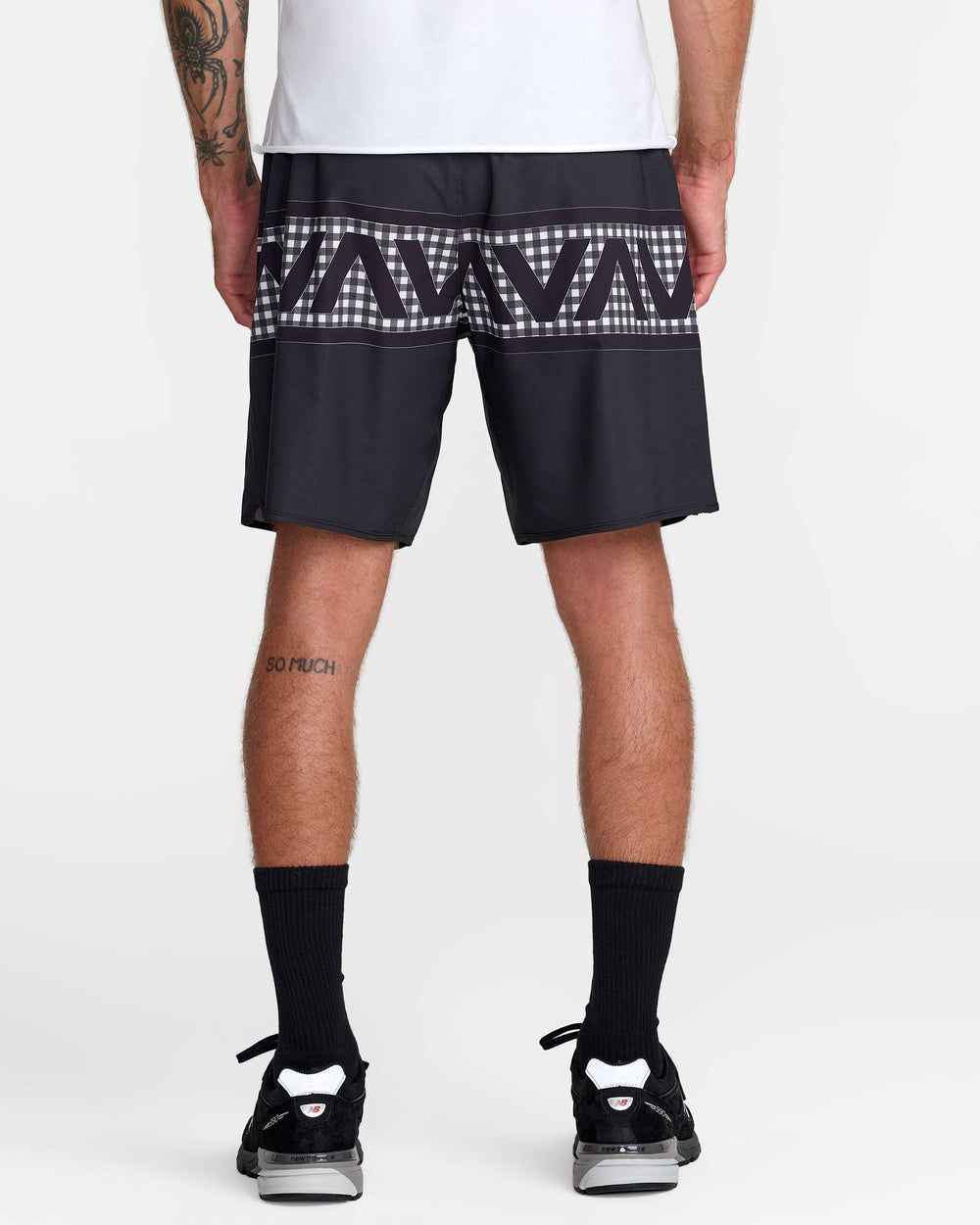 Hawaii Yogger Stretch 17" Short - Black White | RVCA near me