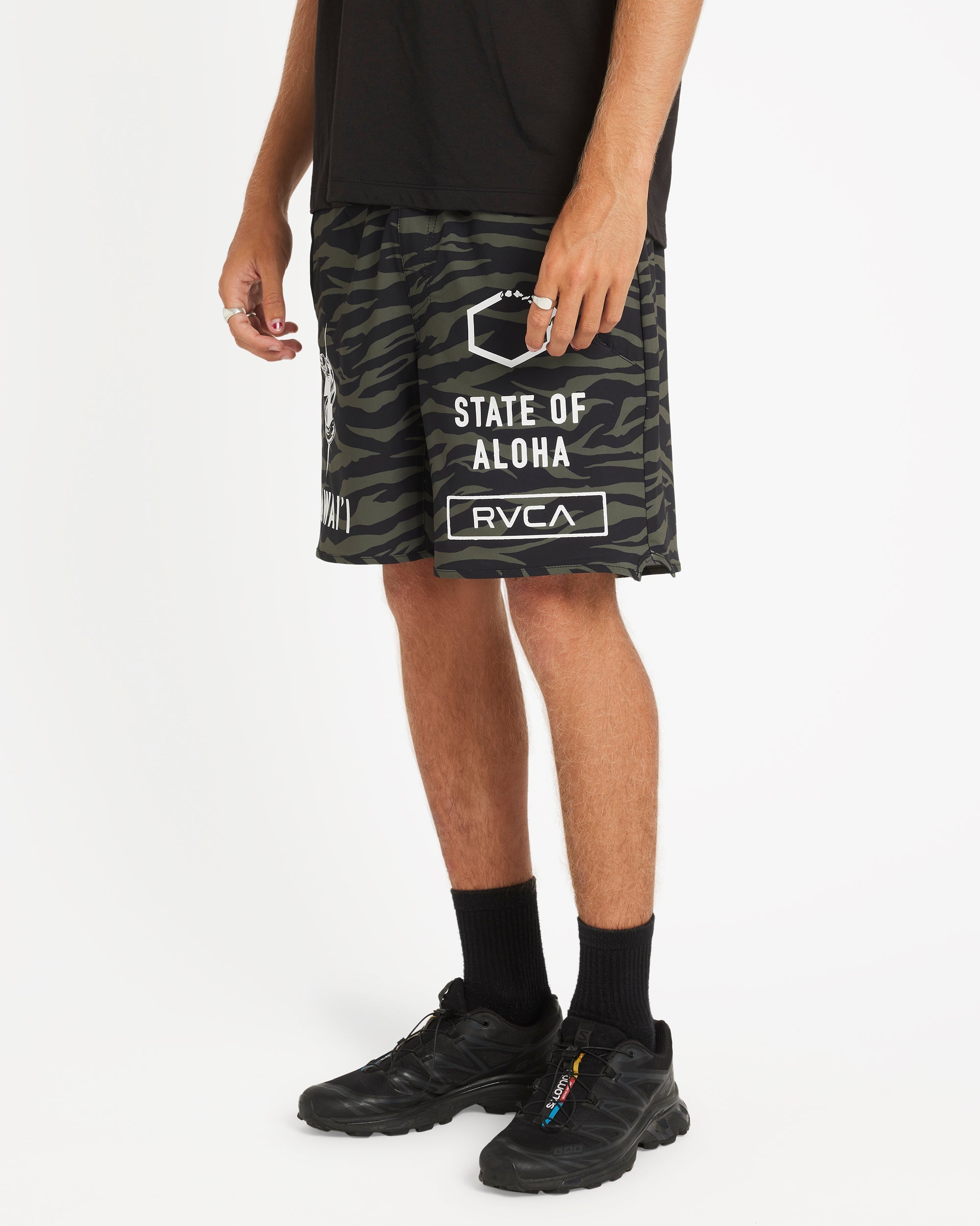 Hawaii Yogger Stretch 17" Short - Fatigue | RVCA online