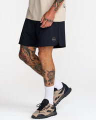 Yogger Recover 17" Short - Black | RVCA near me