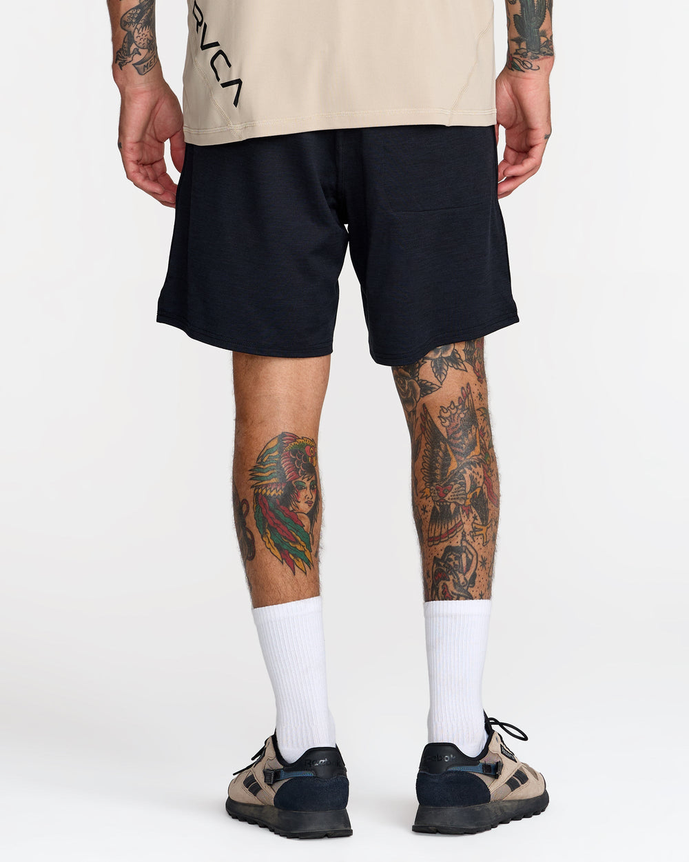 Yogger Recover 17" Short - Black | RVCA near me