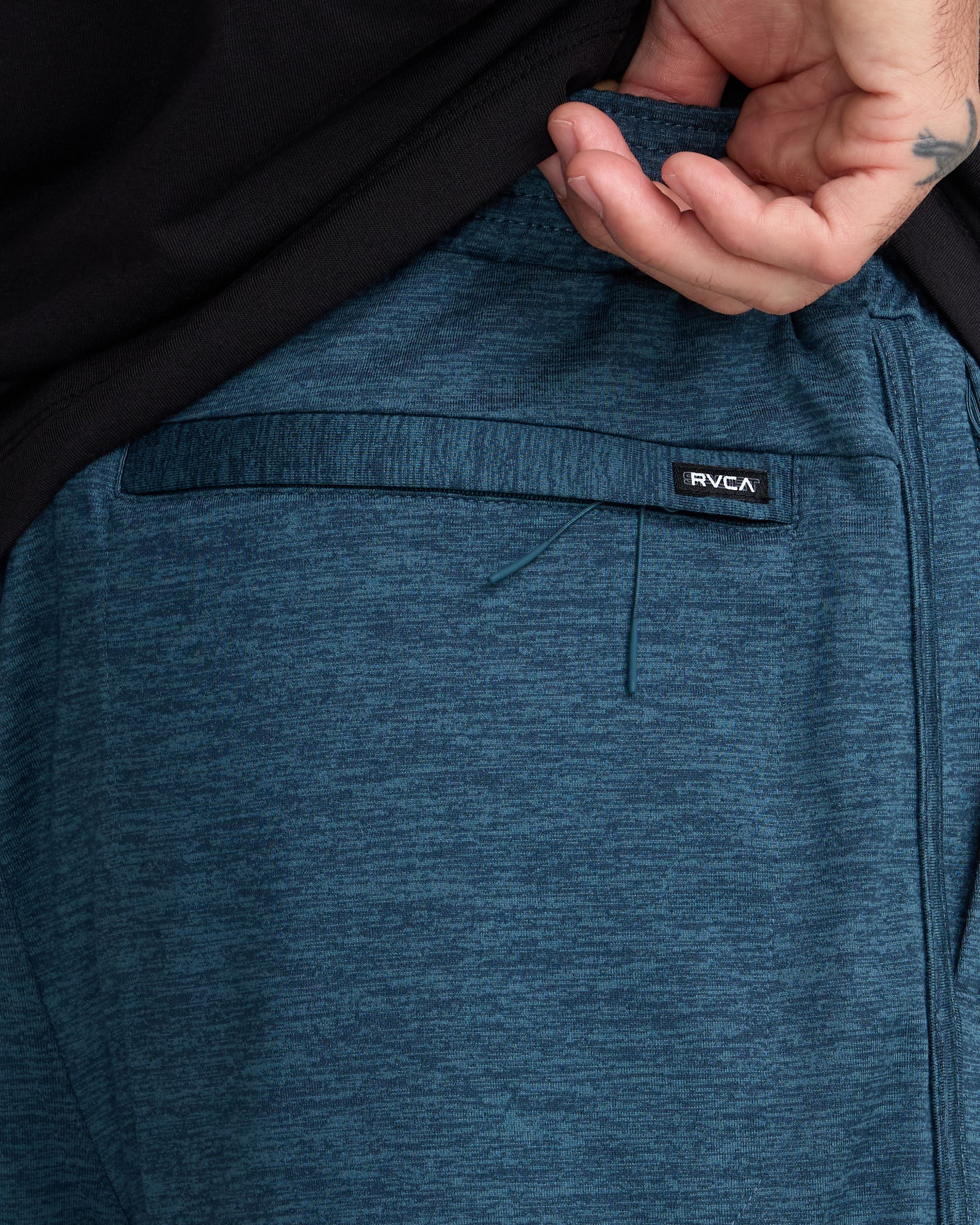 Yogger Recover 17" Shorts - Duck Blue | RVCA US