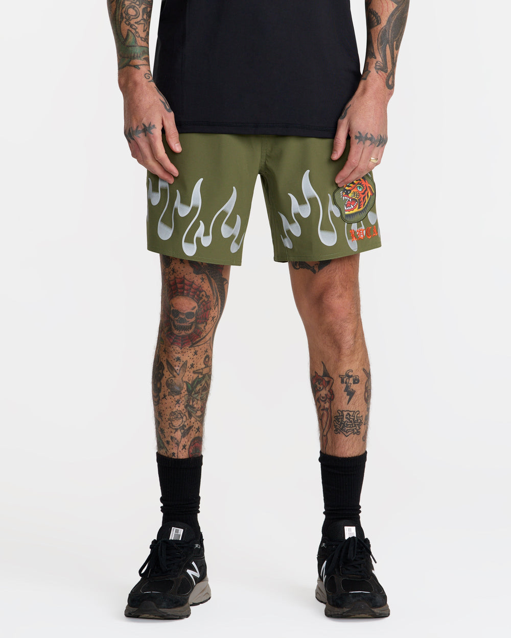 Yogger 2 In 1 Short 17" Shorts - Army Green | RVCA online