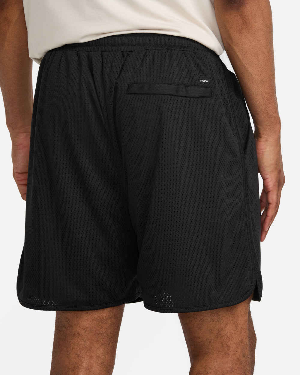 VA Essential Mesh Short 18" Short - Black | RVCA online