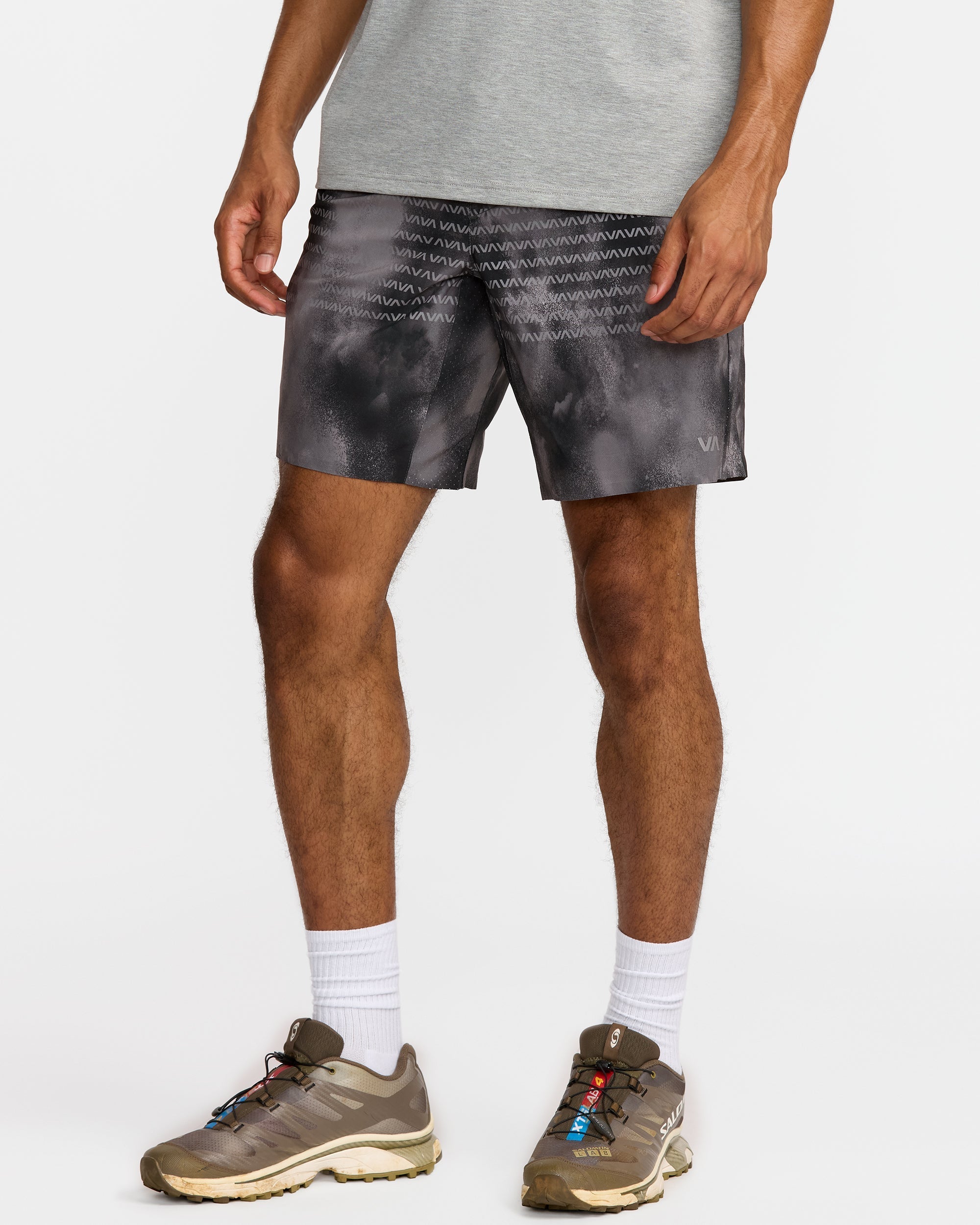 Yogger Plus 2 18" Short - Smoke | RVCA on sale