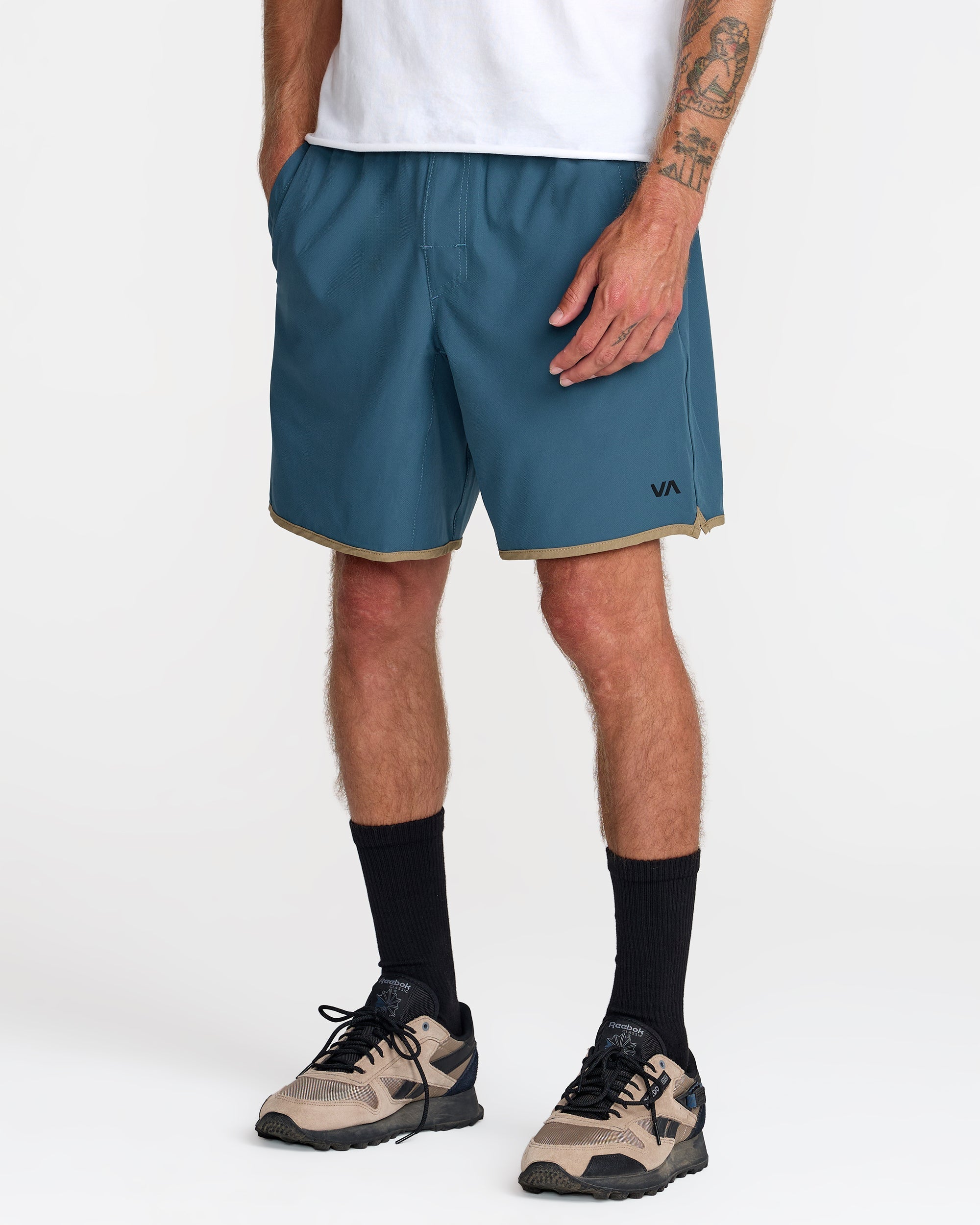 Yogger Stretch Contrast 17" Short - Duck Blue | RVCA on sale