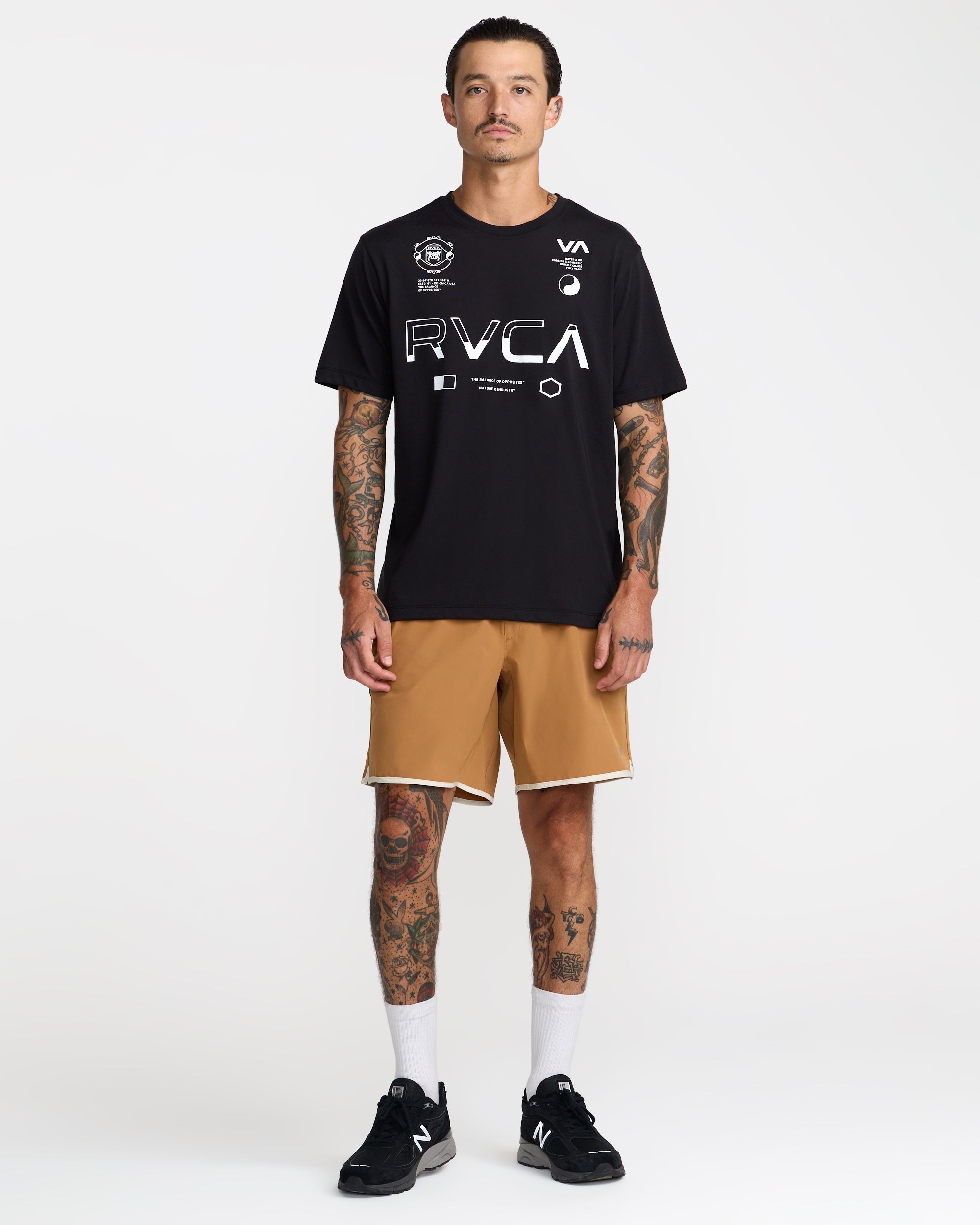 Yogger Stretch Contrast 17" Shorts - Camel | RVCA near me