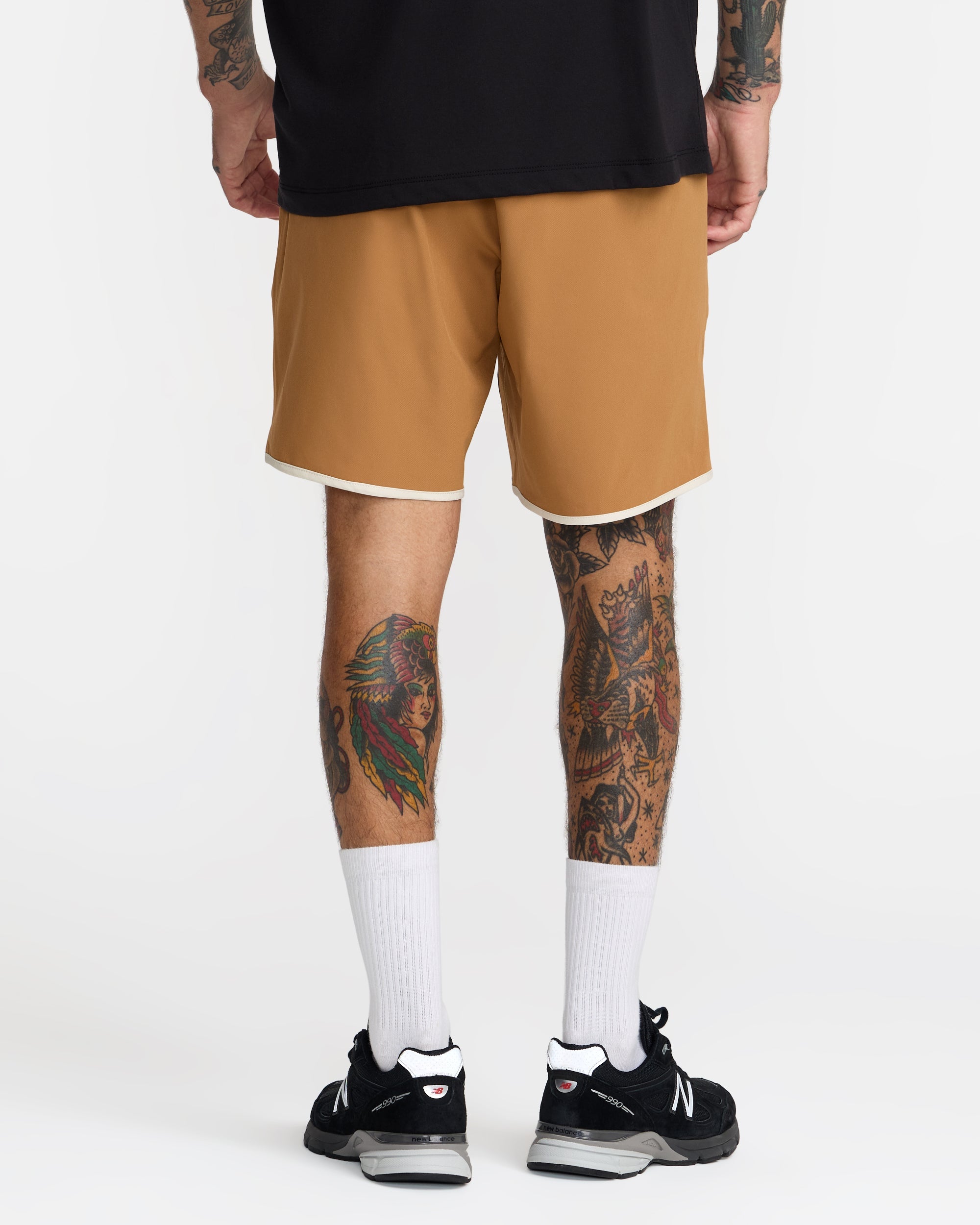 Yogger Stretch Contrast 17" Shorts - Camel | RVCA near me