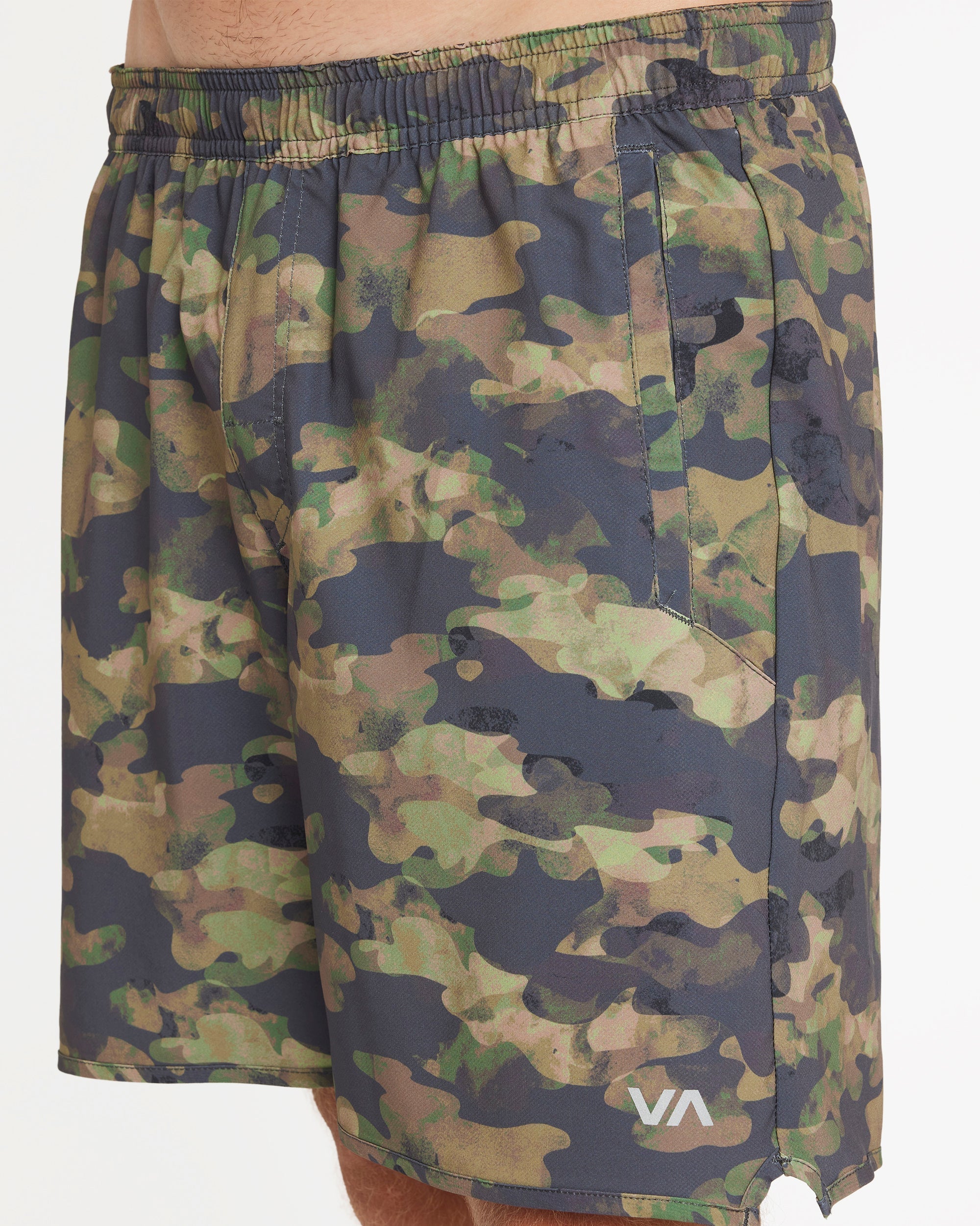 Yogger Stretch Contrast 17" Short - Olive | RVCA US