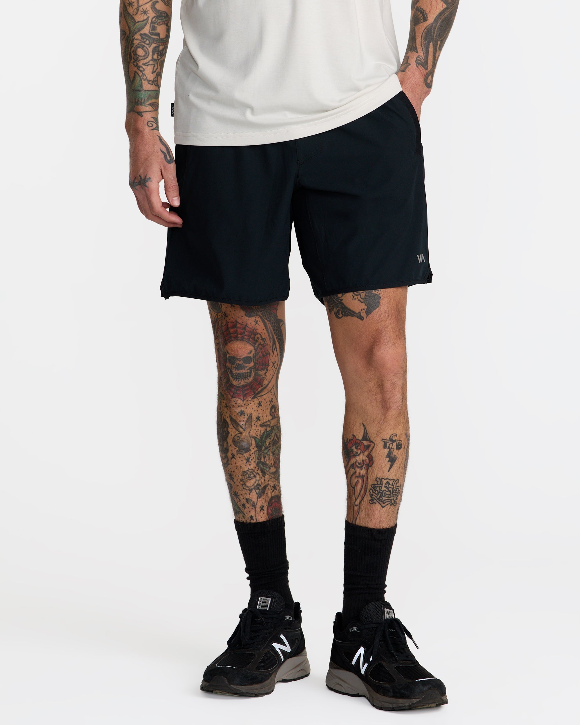 Yogger Stretch 17" Short - Black | RVCA on sale