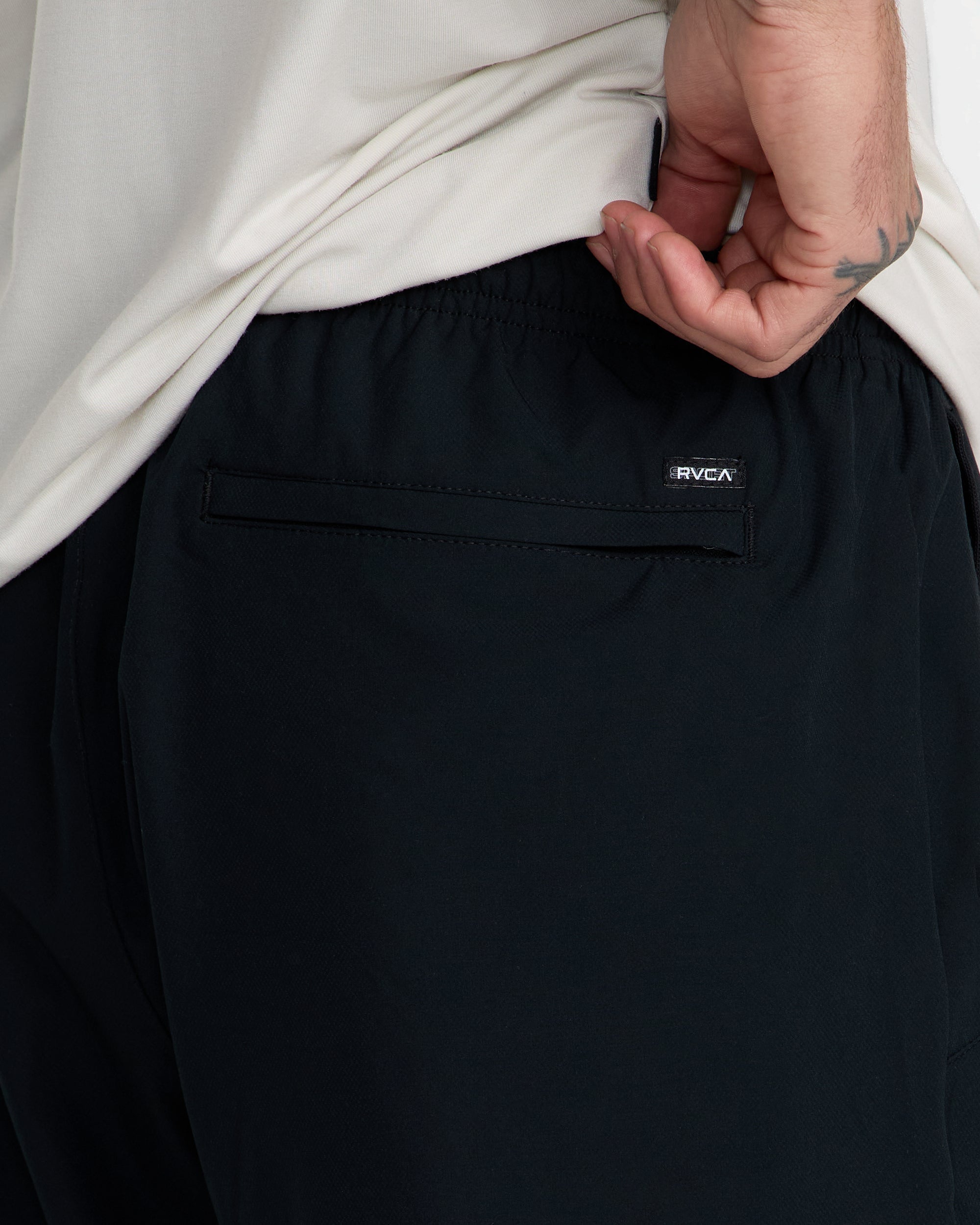 Yogger Stretch 17" Short - Black | RVCA on sale