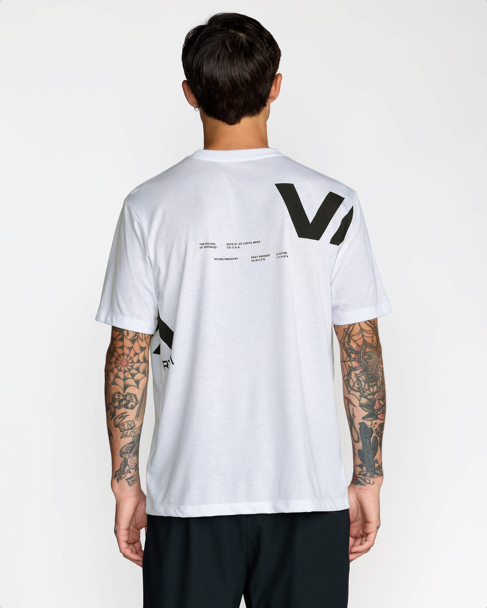 VAa Divided Short Sleeve Tee - White | RVCA online