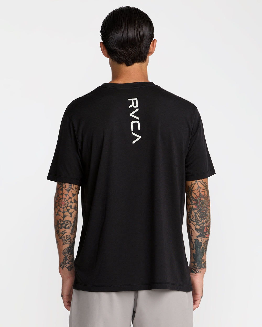 VA Mark 2 Short Sleeve Tee - Black | RVCA online