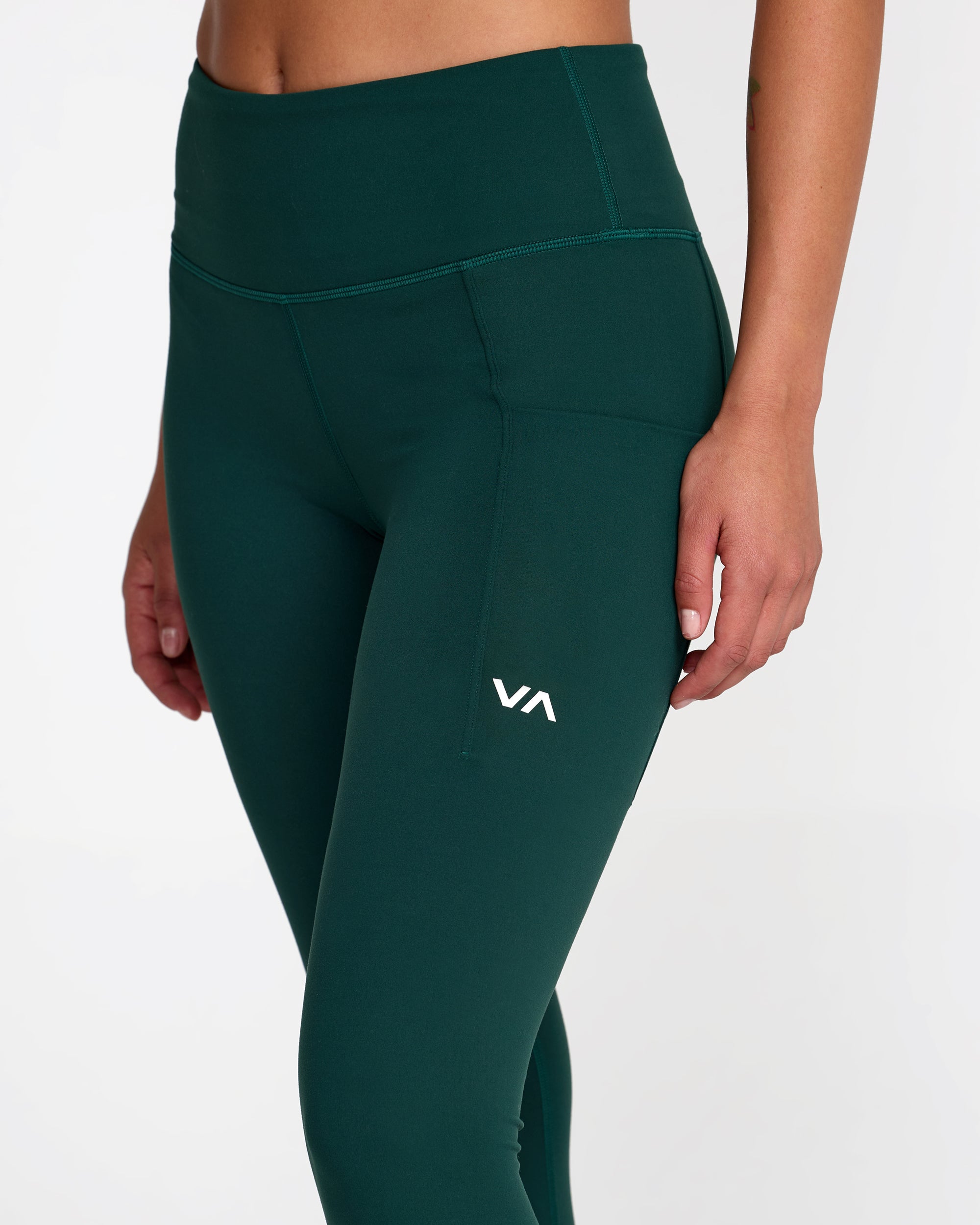 VA Essential Legging II - Pine | RVCA US