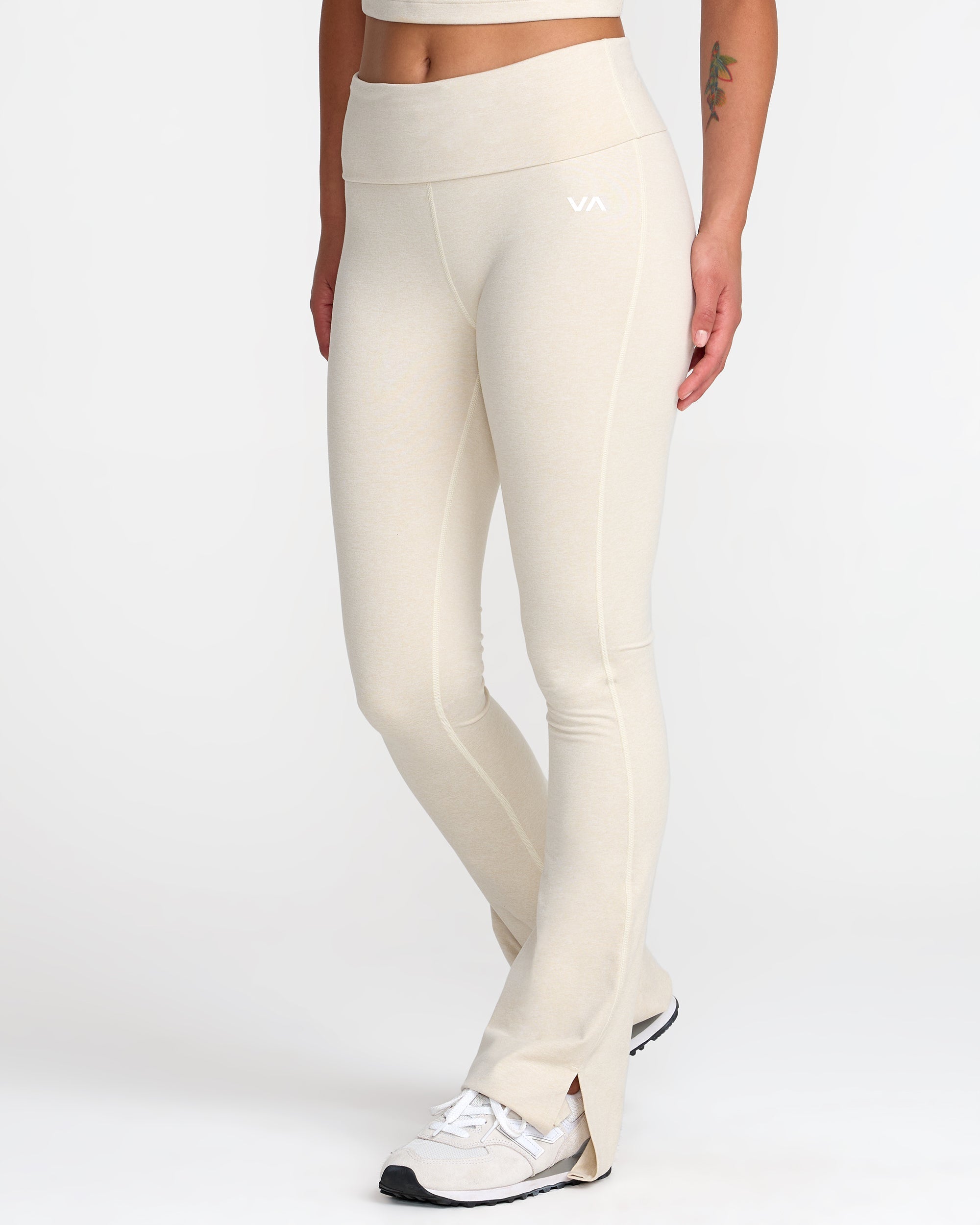 VA Fold Over Flare - Vintage White | RVCA online