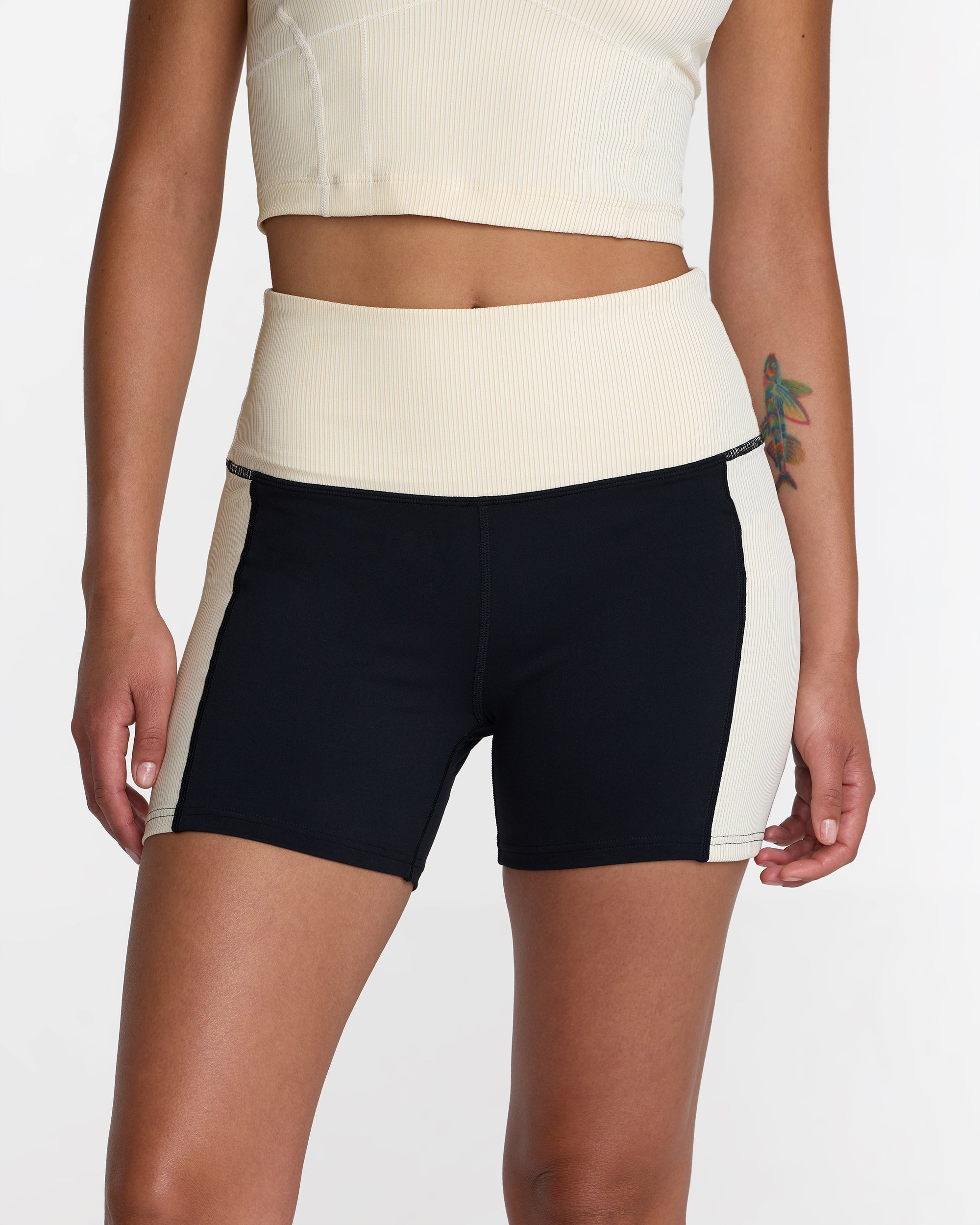 VA Essential Pocket Short II - Vintage Khaki | RVCA for sale