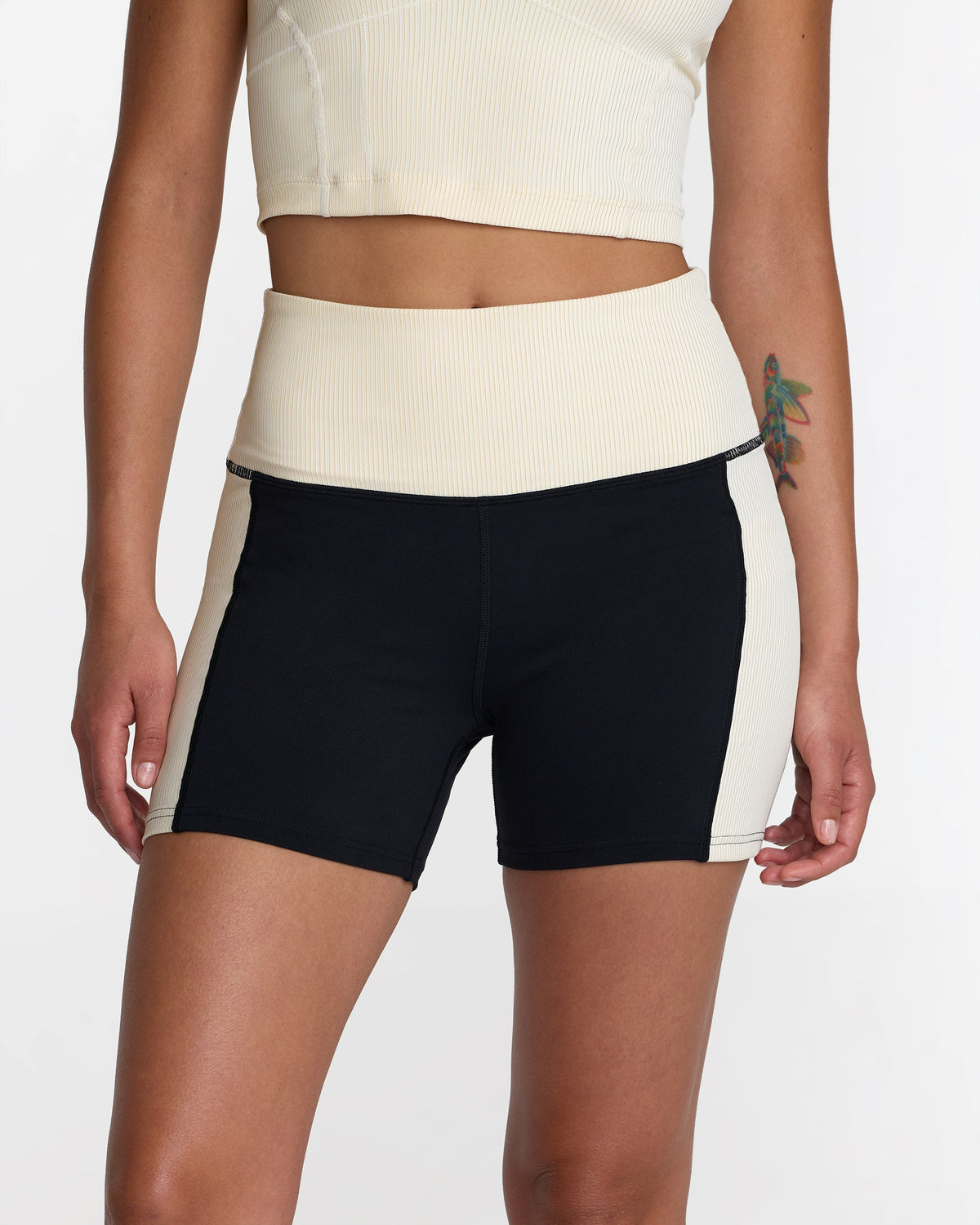 VA Essential Pocket Short II - Vintage Khaki | RVCA for sale