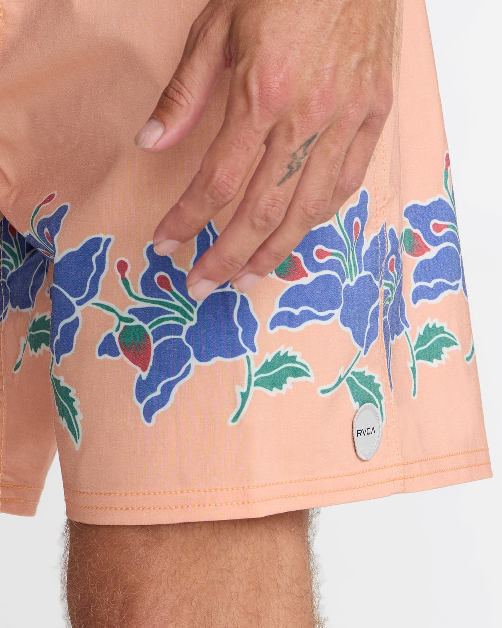 Barnes Elastic 17" Shorts - Peach | RVCA sale