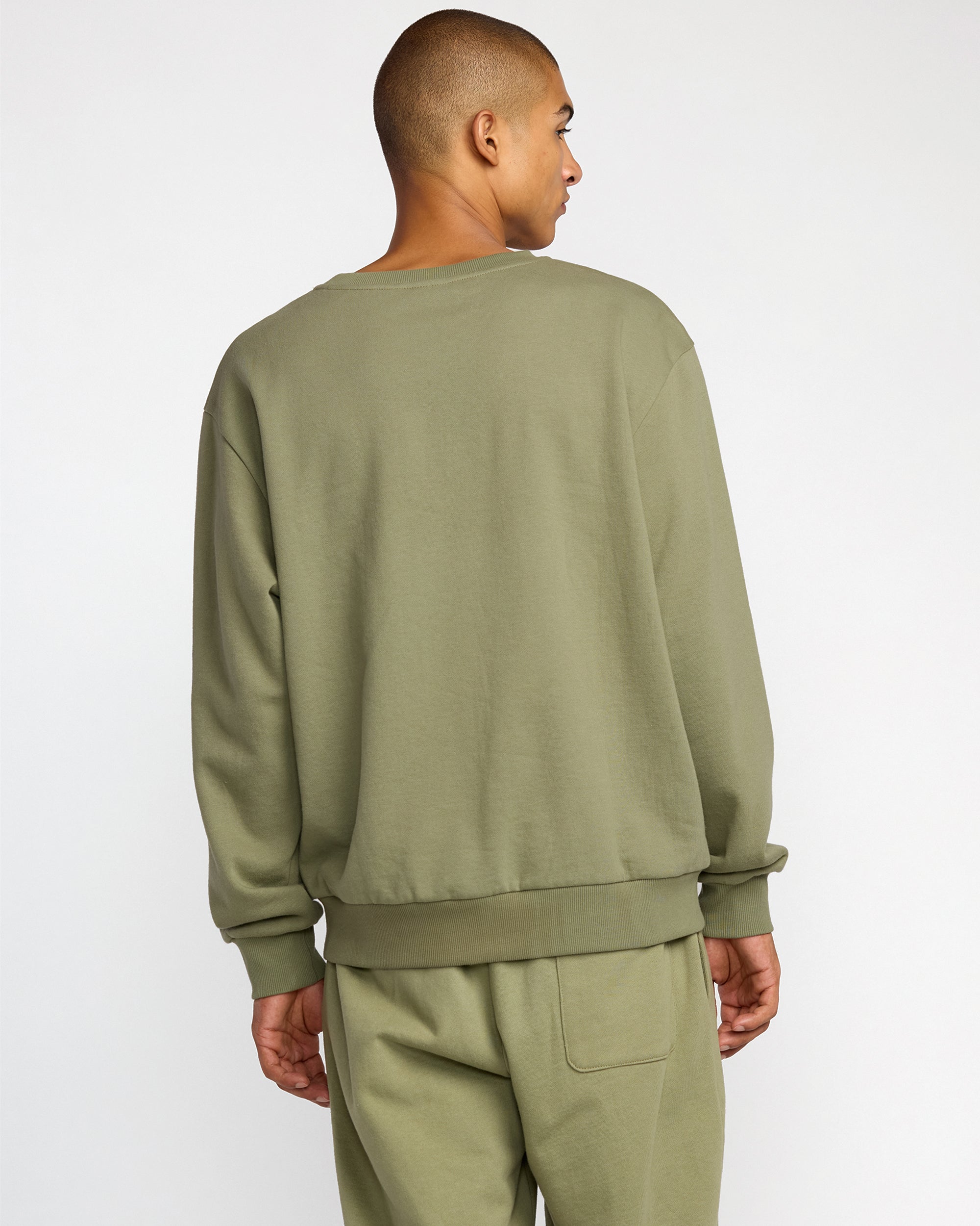 VA Essential Crew - Ranger Green | RVCA outlet